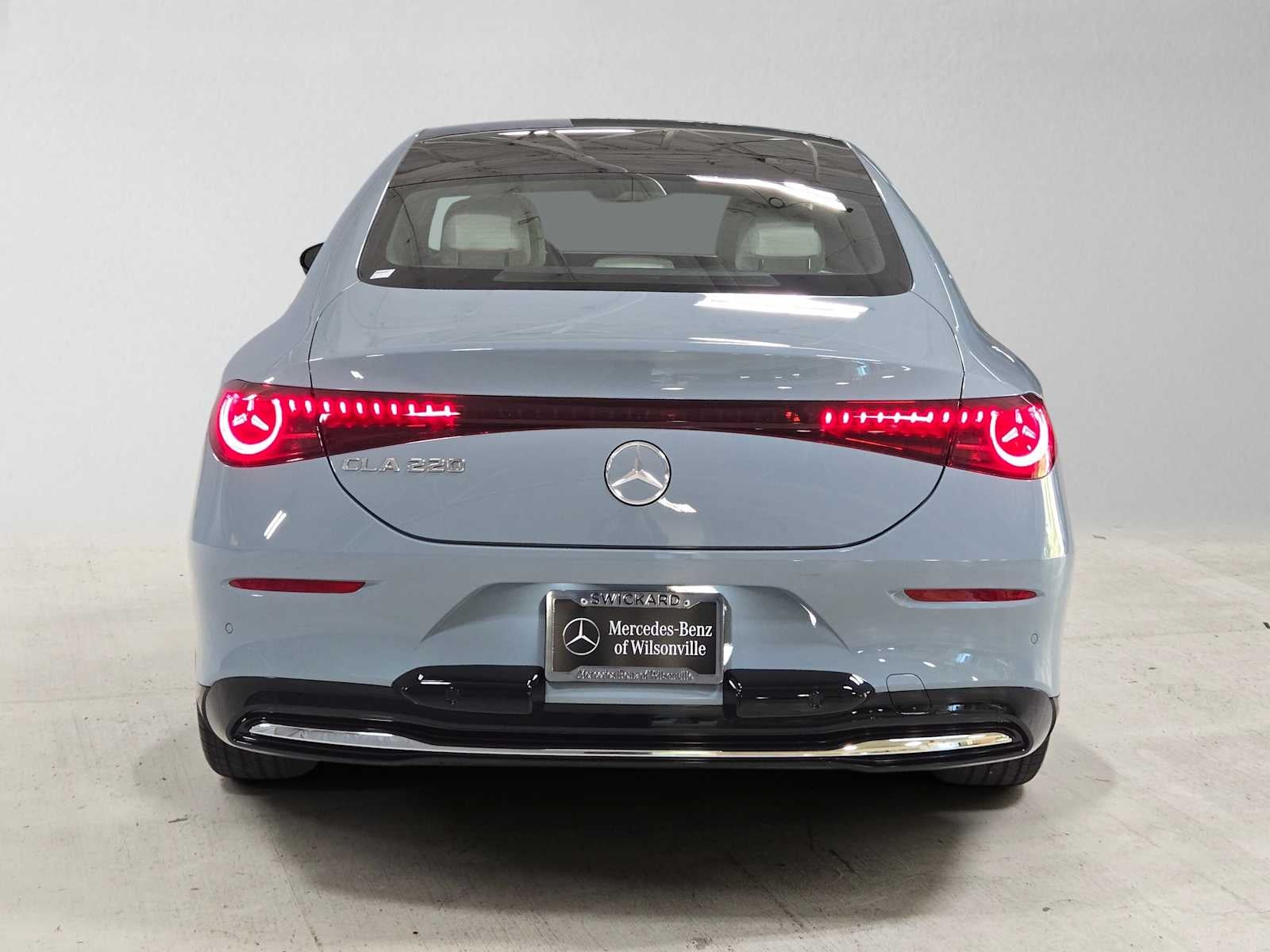 2027 Mercedes-Benz CLA 220 Hybrid FWD