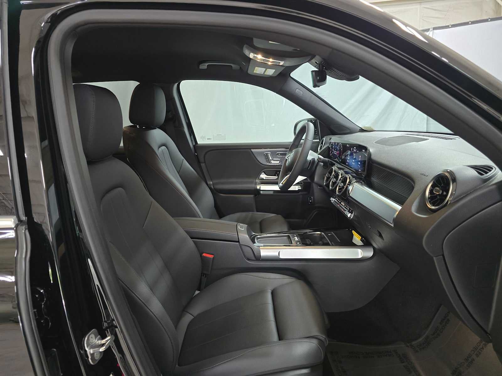 2026 Mercedes-Benz GLB 250 SUV