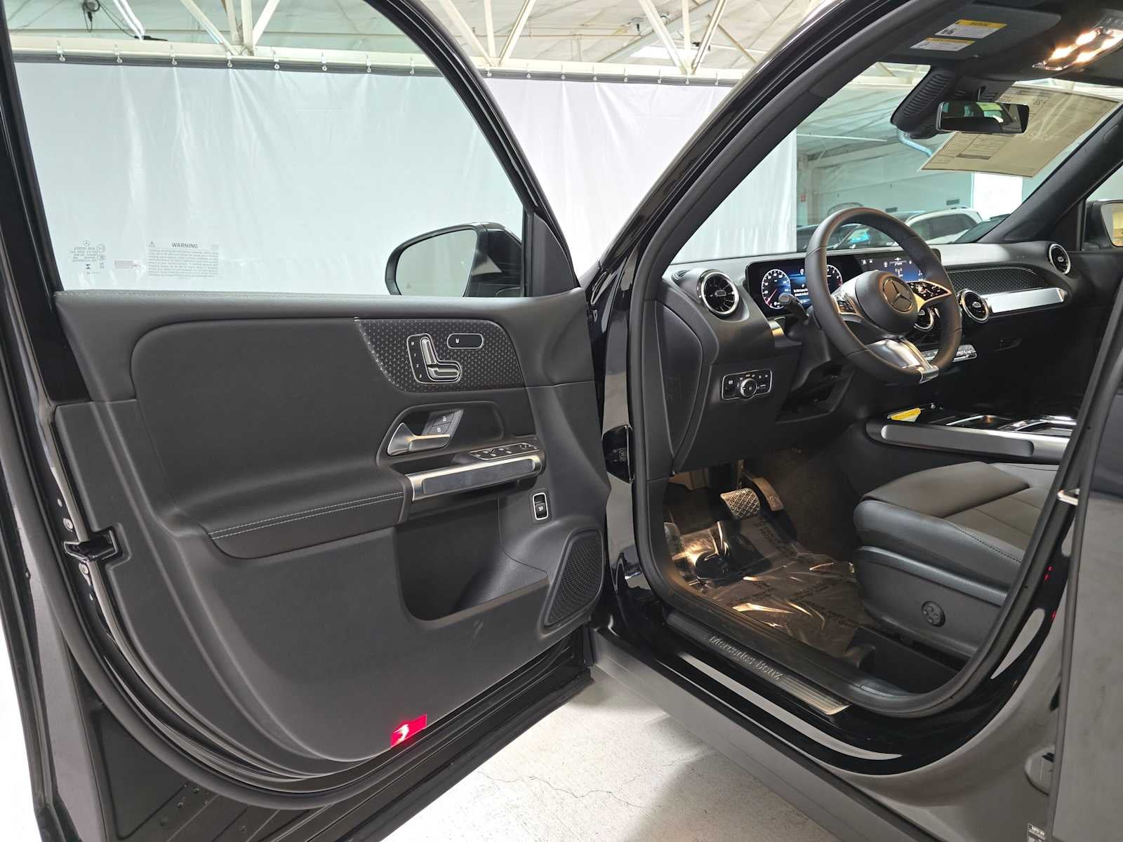 2026 Mercedes-Benz GLB 250 SUV