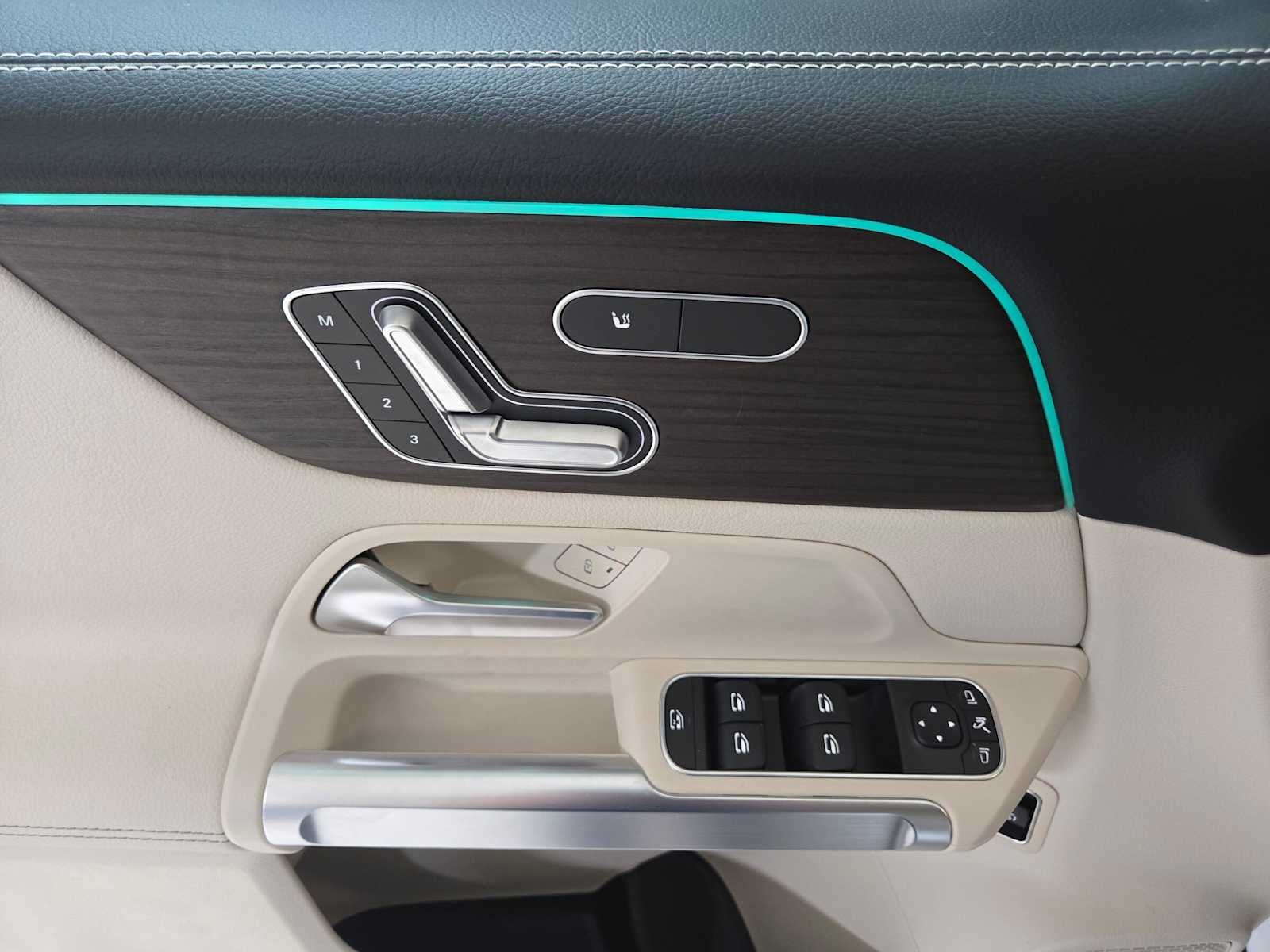 2026 Mercedes-Benz GLB 250 4MATIC® SUV