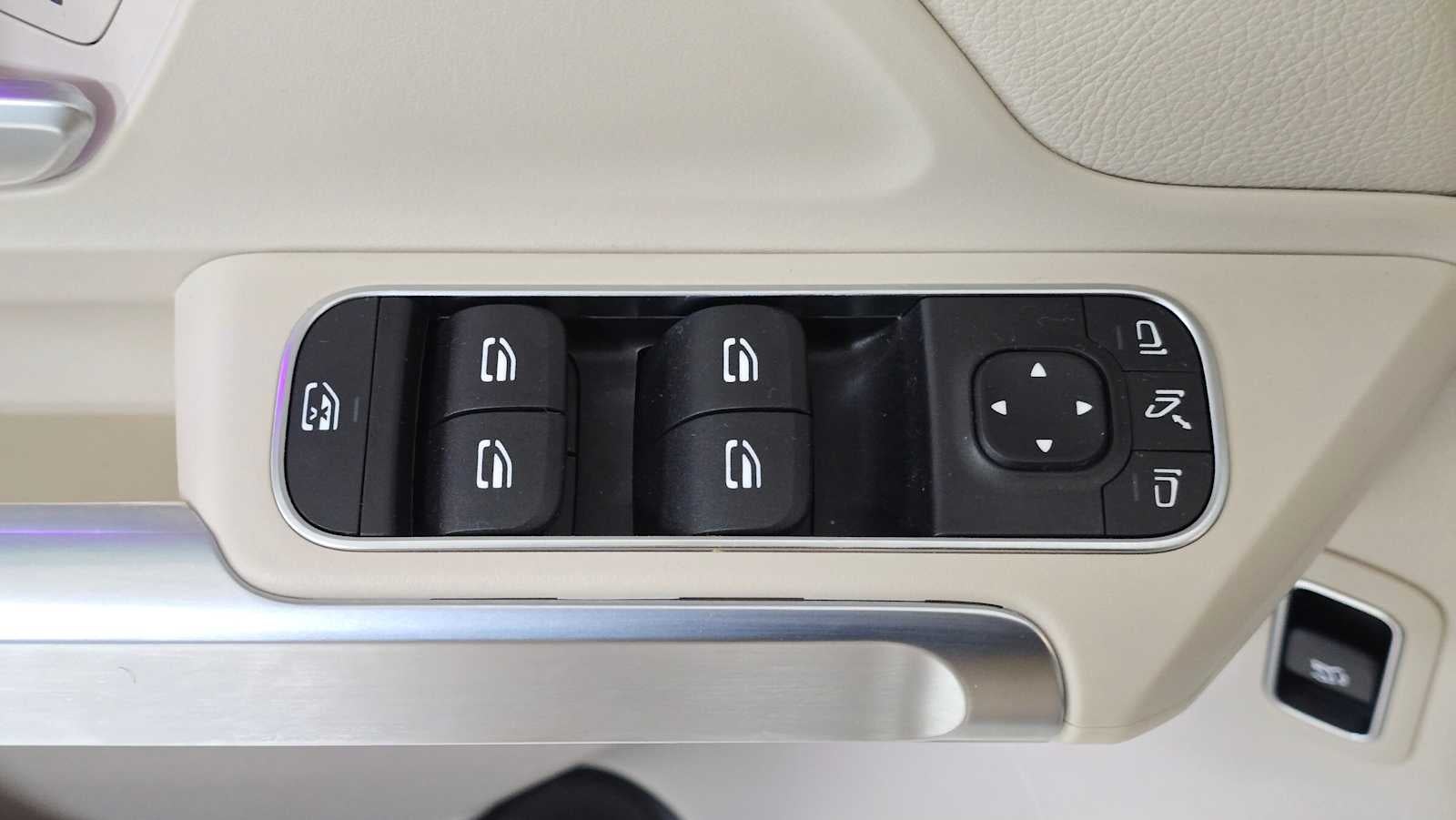 2025 Mercedes-Benz GLB GLB 250