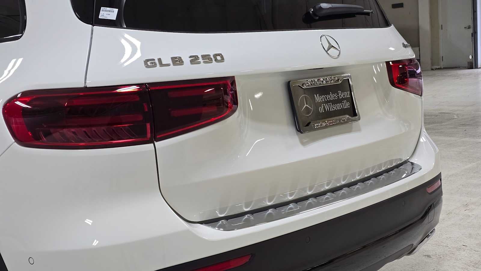 2026 Mercedes-Benz GLB 250 4MATIC® SUV