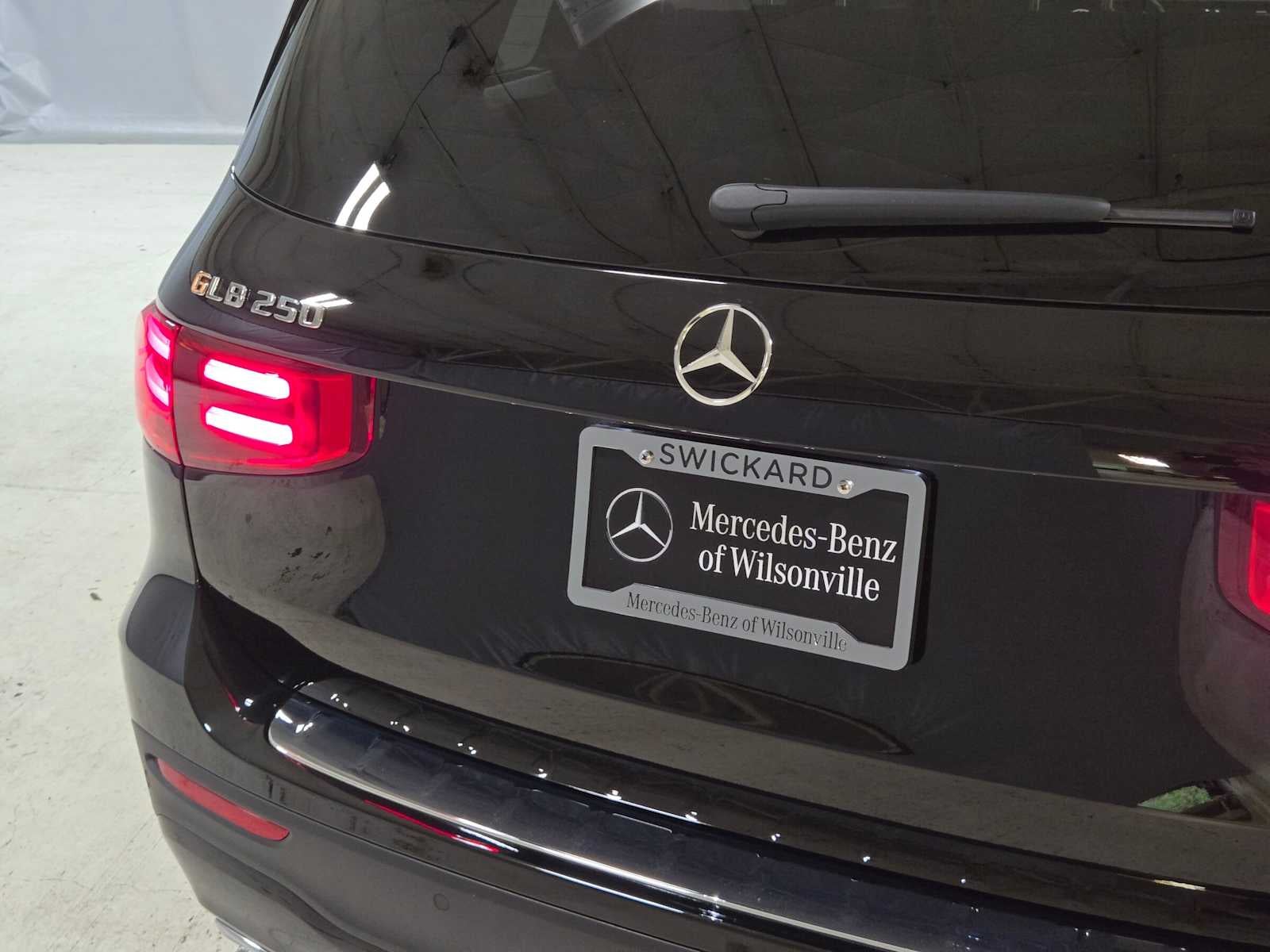 2026 Mercedes-Benz GLB 250 4MATIC® SUV