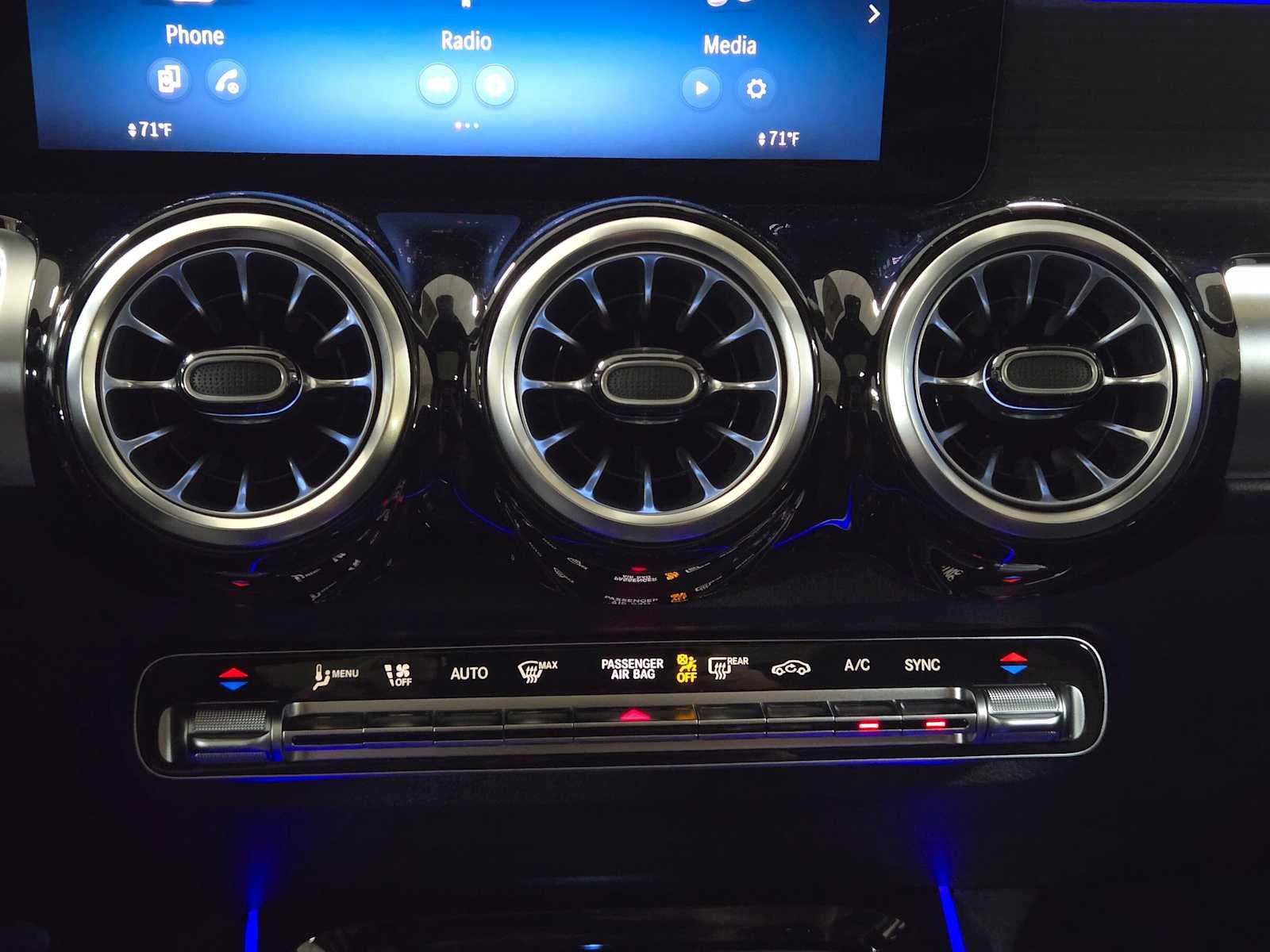 2026 Mercedes-Benz GLB 250 4MATIC® SUV