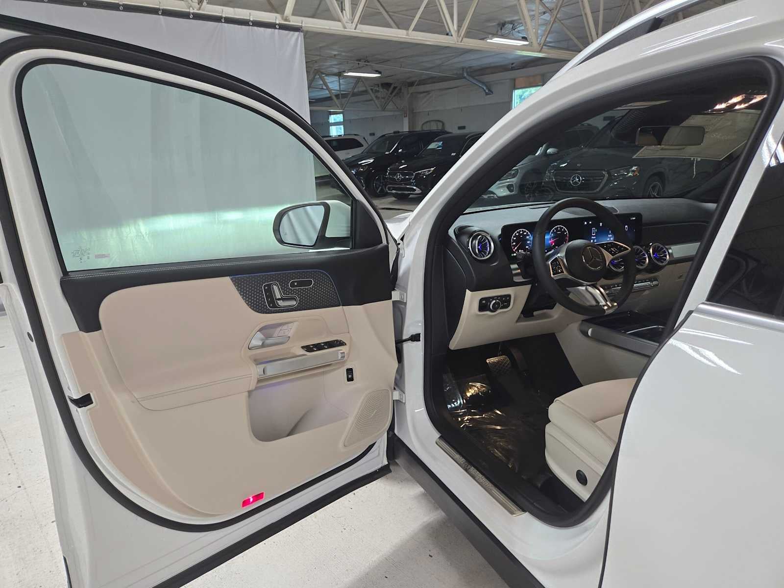 2026 Mercedes-Benz GLB 250 4MATIC® SUV