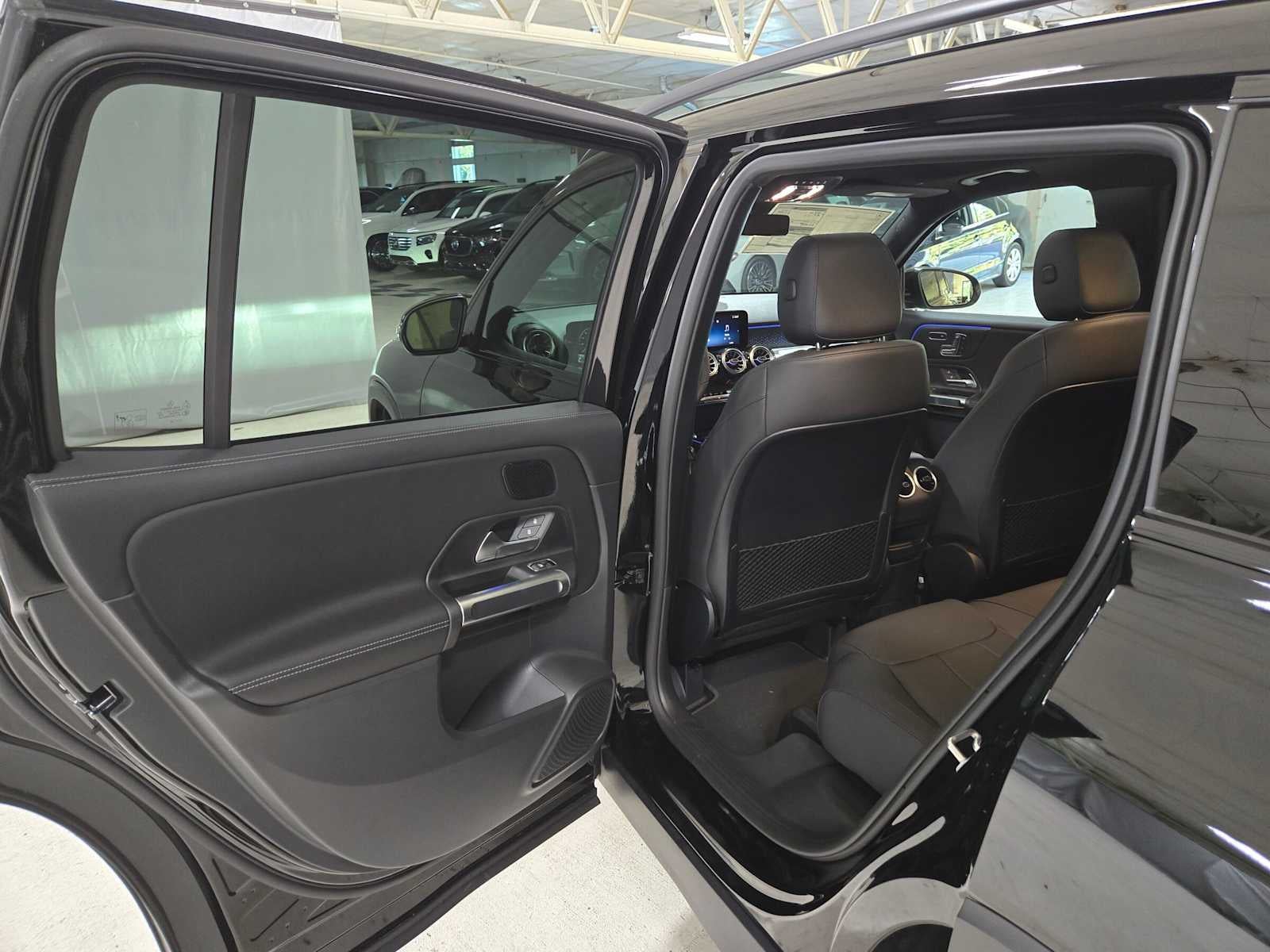 2026 Mercedes-Benz GLB 250 4MATIC® SUV