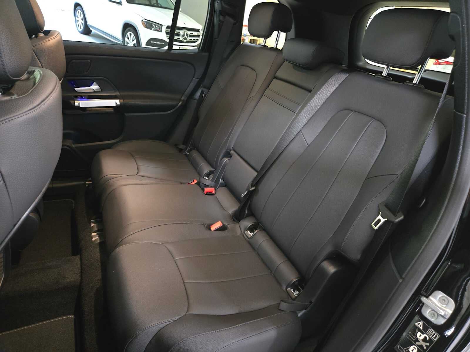 2026 Mercedes-Benz GLB 250 4MATIC® SUV
