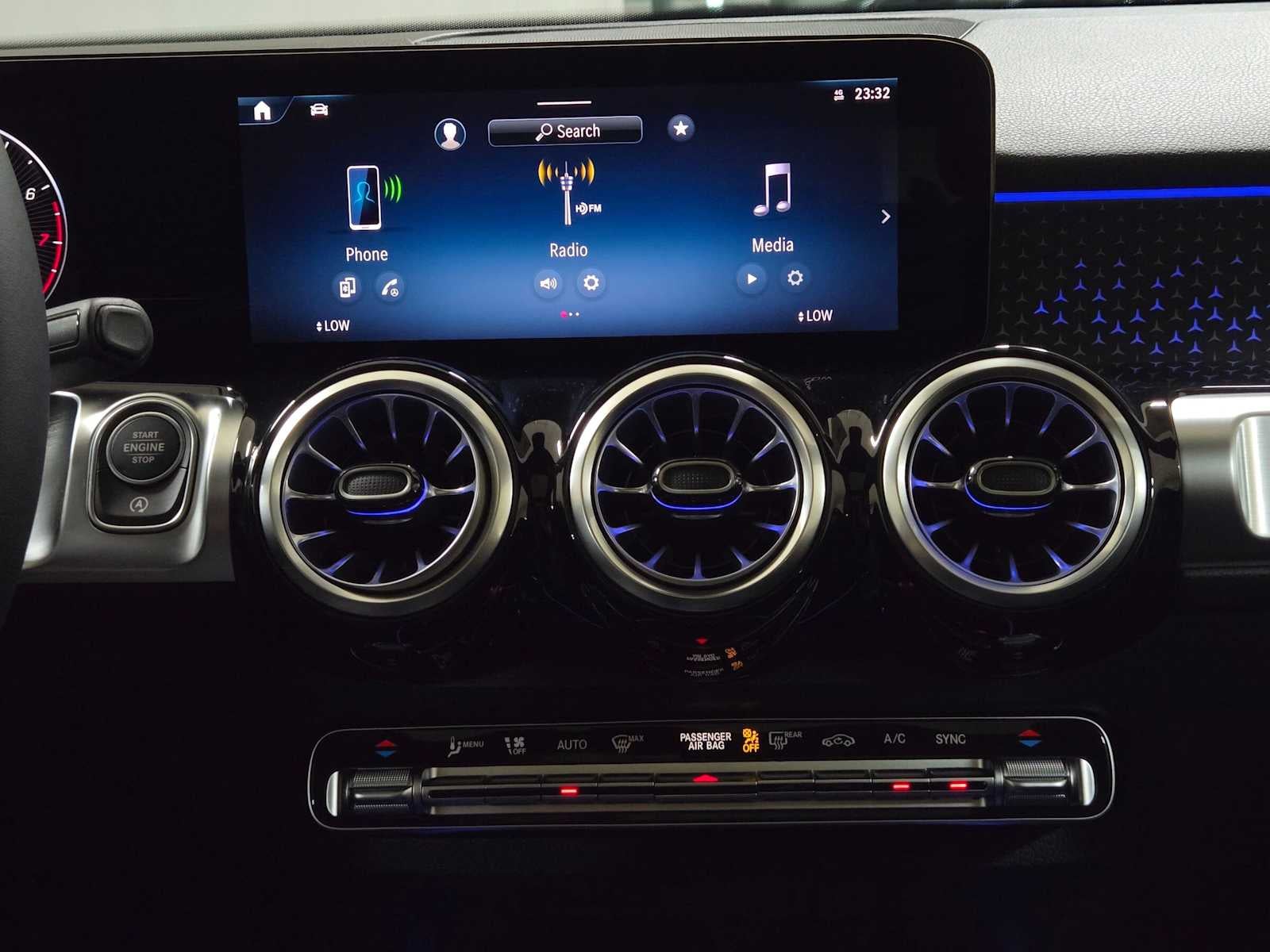 2026 Mercedes-Benz GLB 250 4MATIC® SUV