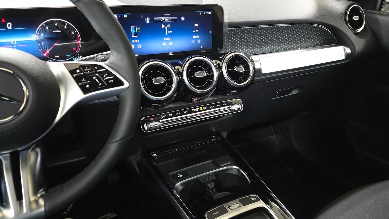 2026 Mercedes-Benz GLB GLB 250