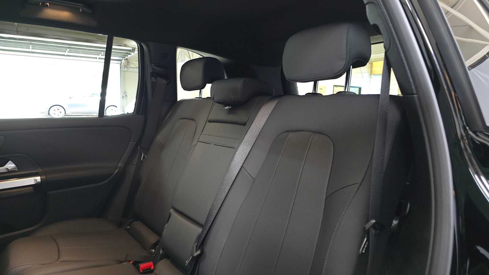 2026 Mercedes-Benz GLB 250 4MATIC® SUV