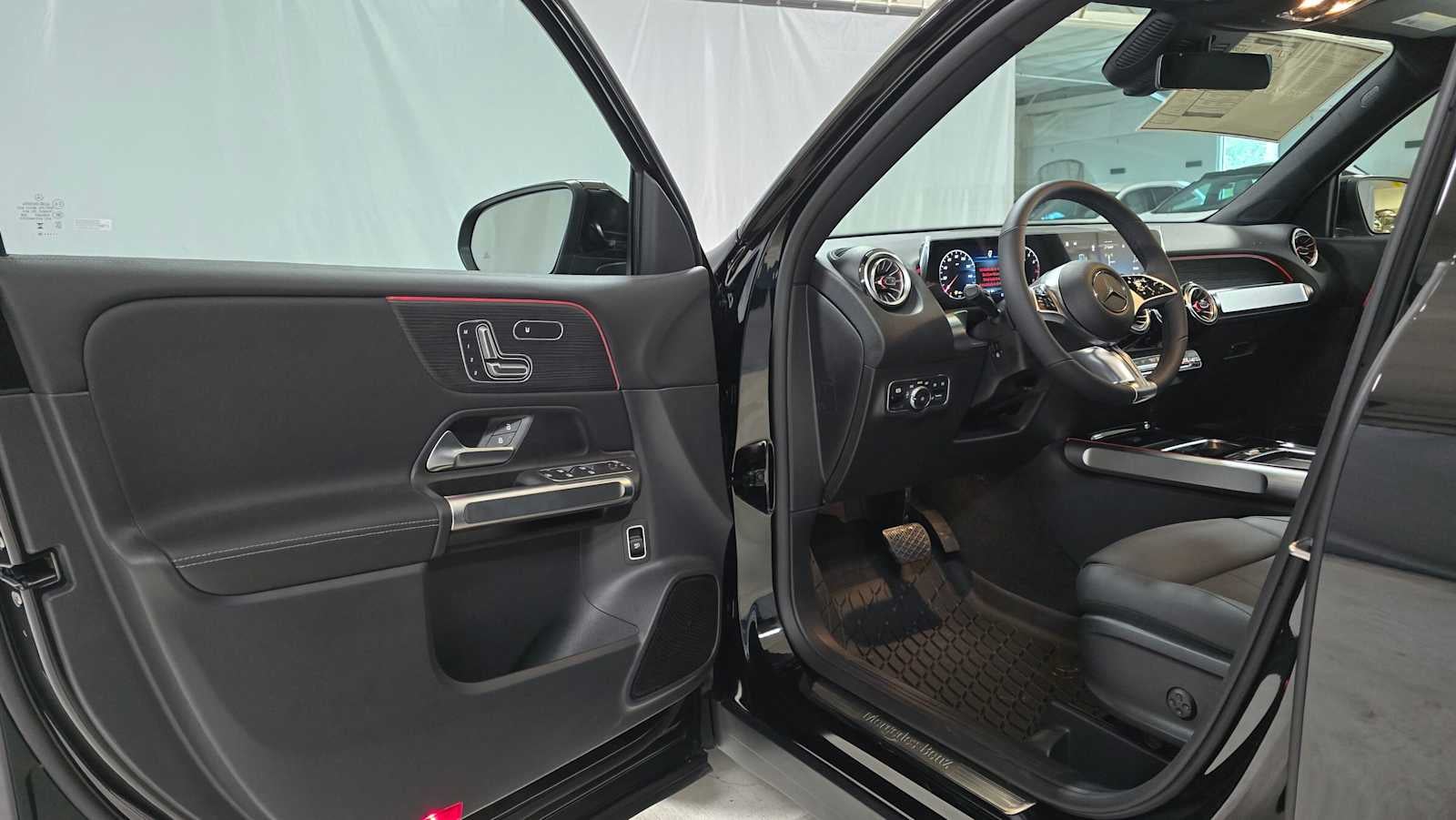 2026 Mercedes-Benz GLB 250 4MATIC® SUV