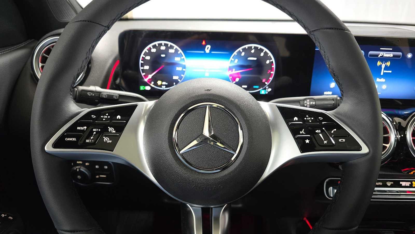 2026 Mercedes-Benz GLB 250 4MATIC® SUV