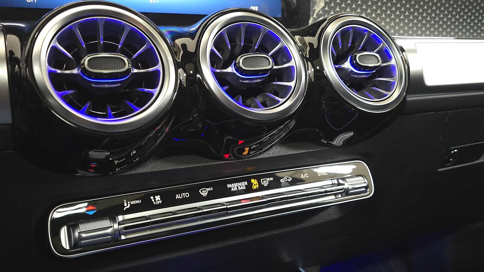 2026 Mercedes-Benz GLB 250 4MATIC® SUV