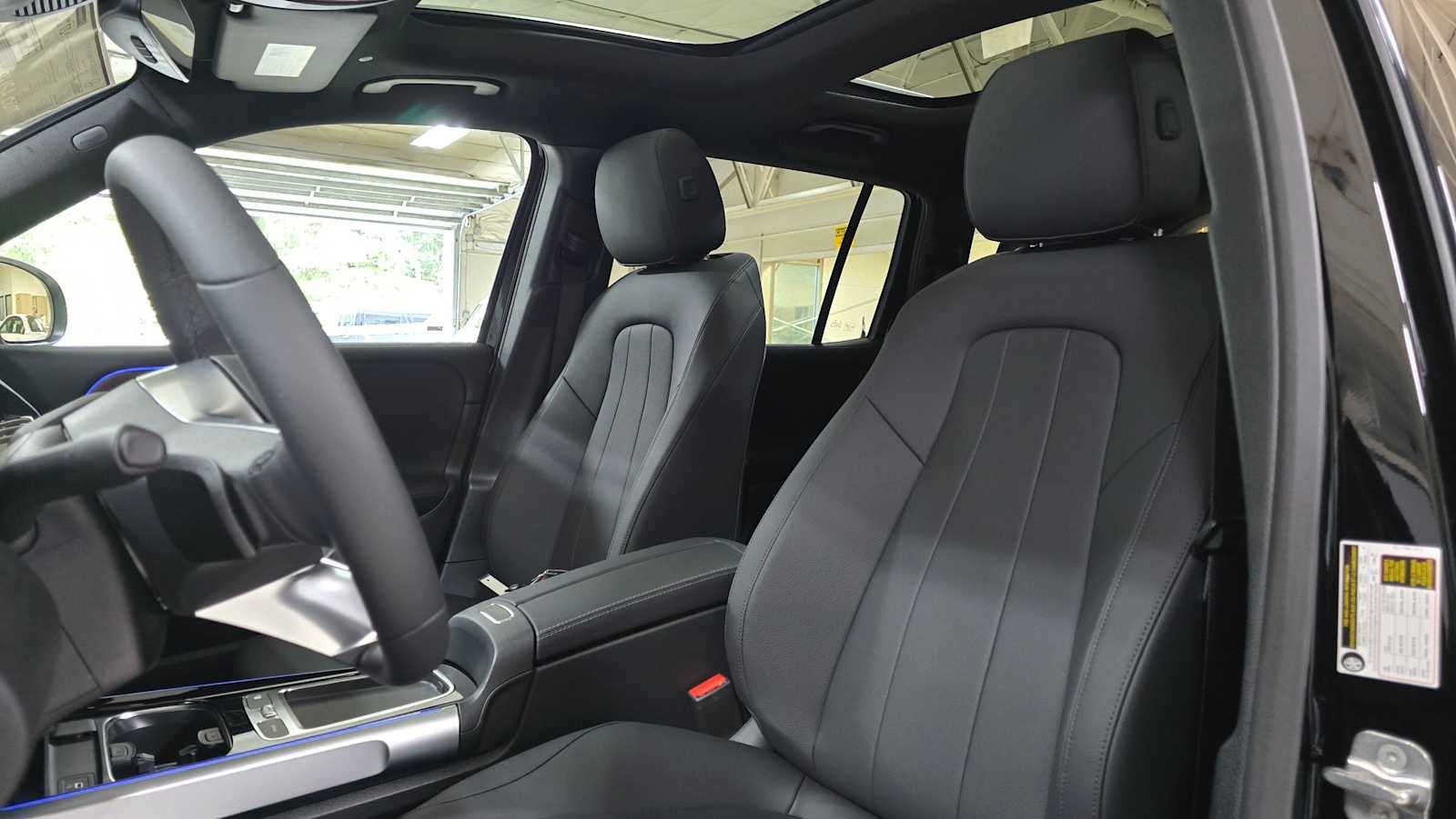 2026 Mercedes-Benz GLB 250 4MATIC® SUV