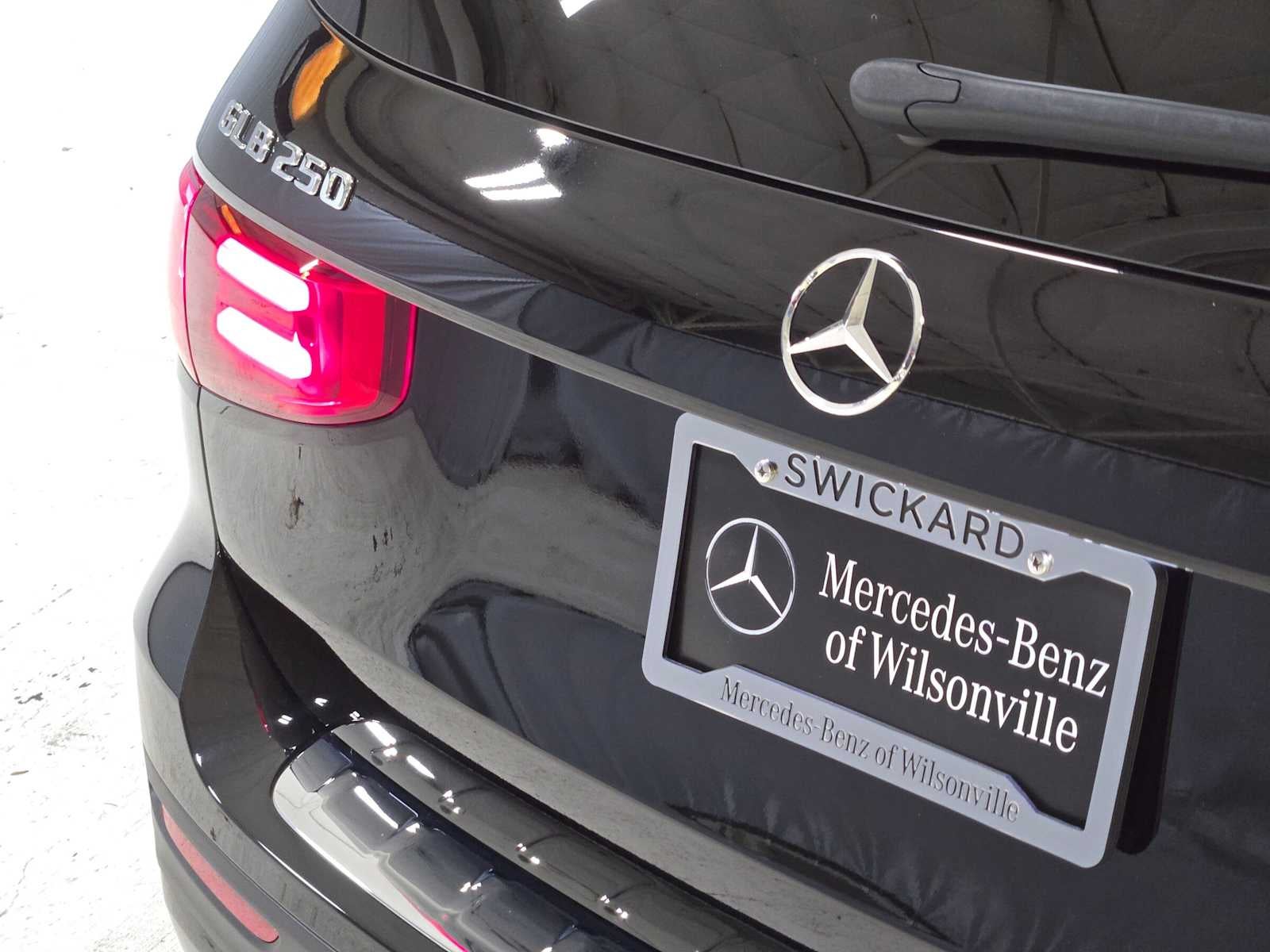 2026 Mercedes-Benz GLB 250 4MATIC® SUV