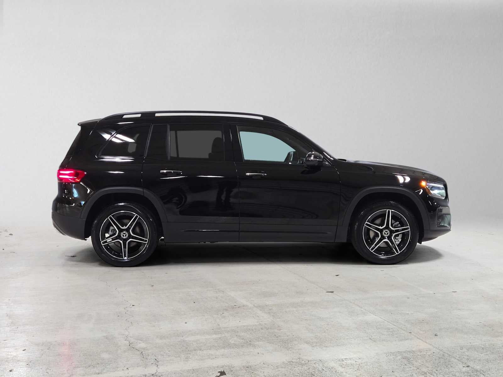 2026 Mercedes-Benz GLB 250 4MATIC® SUV