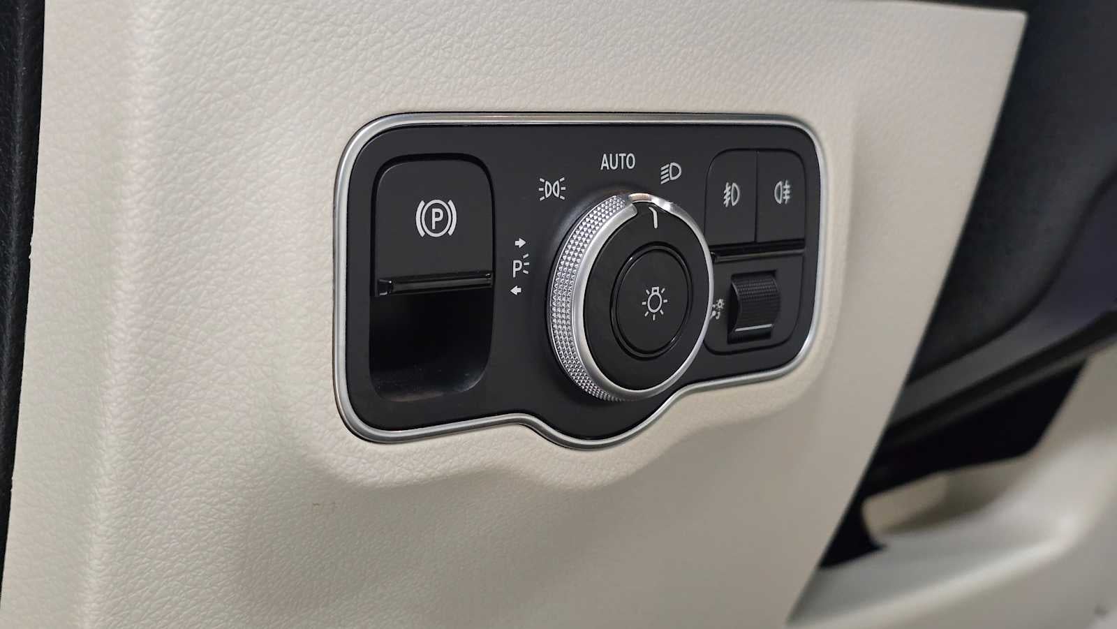 2023 Mercedes-Benz GLB 250 4MATIC® SUV