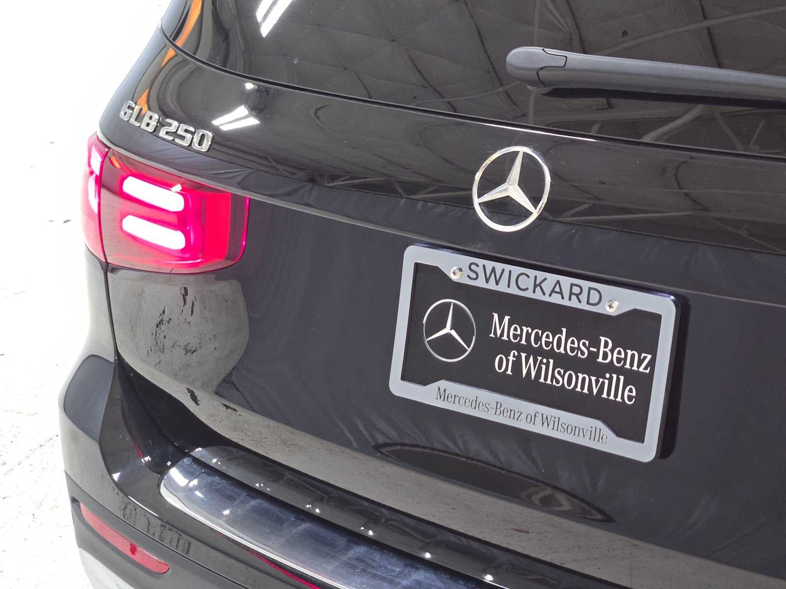 2026 Mercedes-Benz GLB 250 4MATIC® SUV