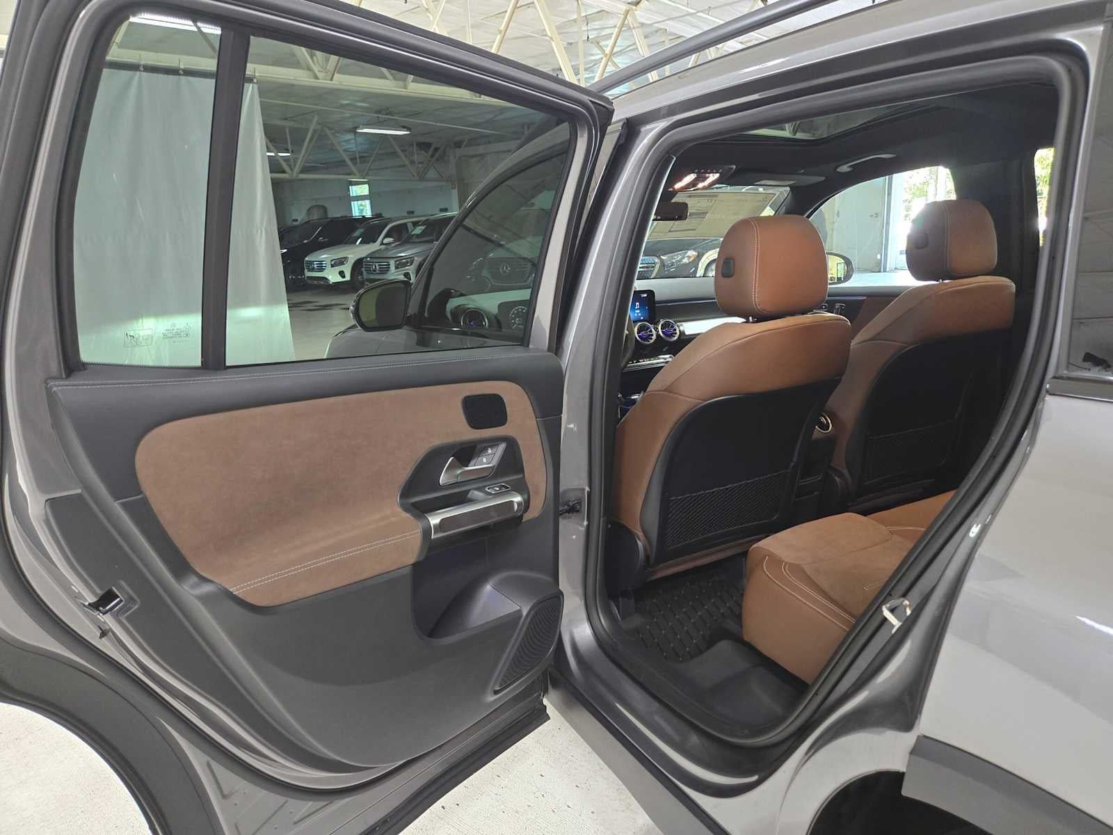 2026 Mercedes-Benz GLB 250 4MATIC® SUV