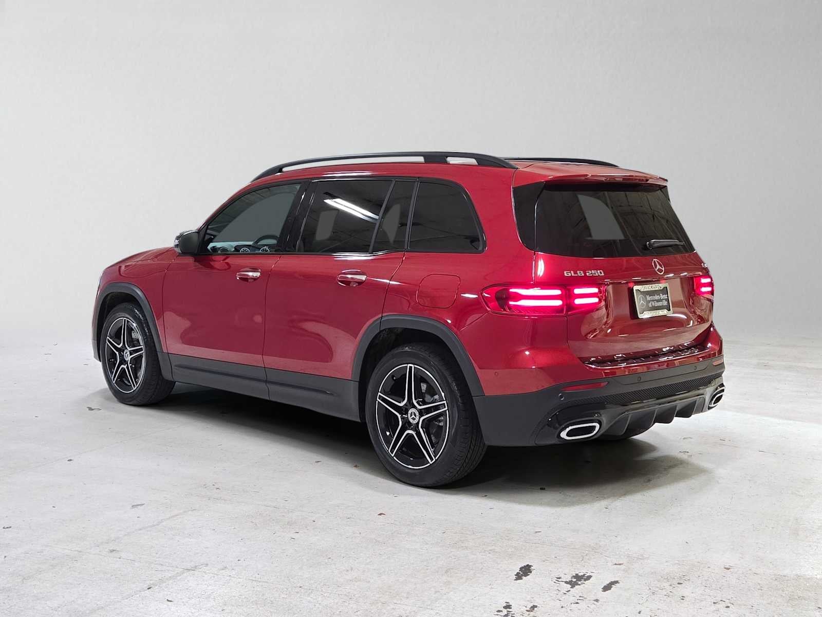 2026 Mercedes-Benz GLB 250 4MATIC® SUV