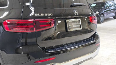 2026 Mercedes-Benz GLB 250 4MATIC® SUV