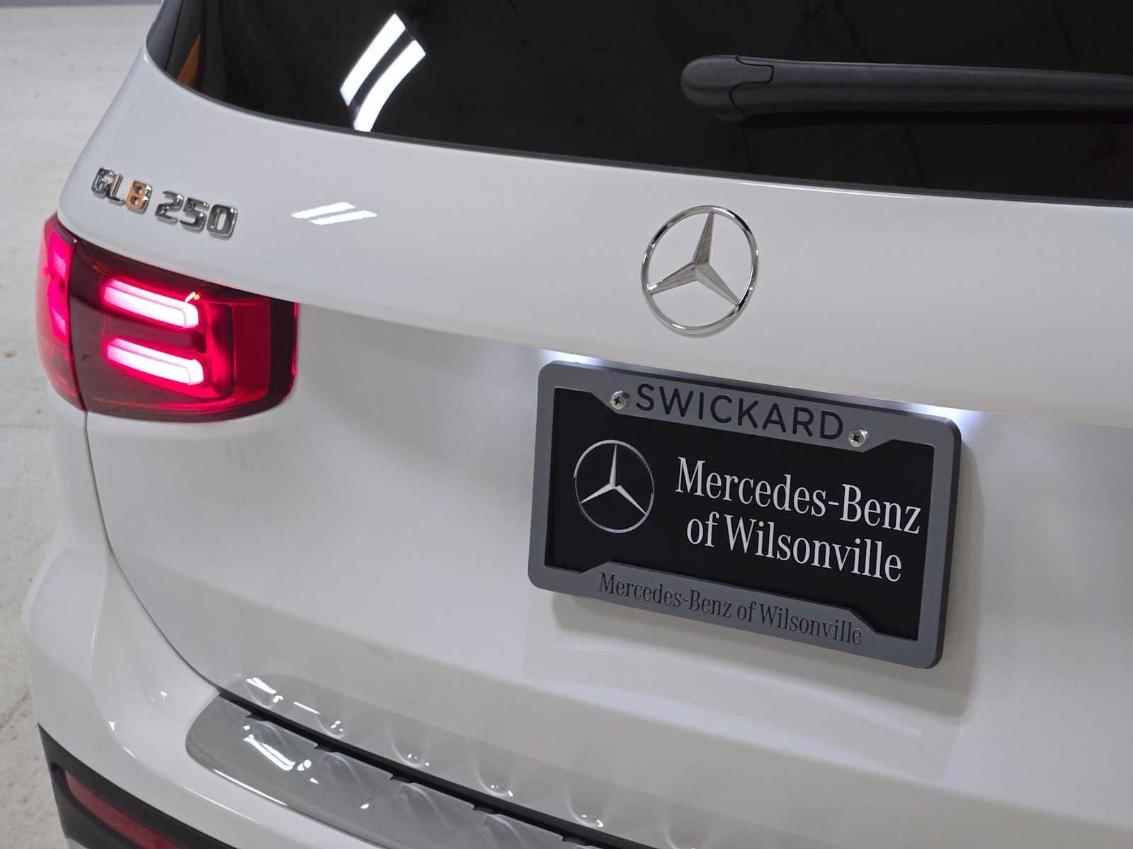 2026 Mercedes-Benz GLB 250 4MATIC® SUV