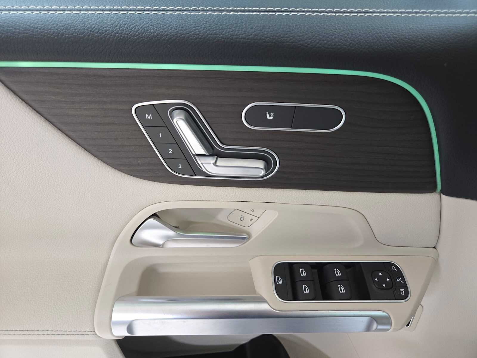 2026 Mercedes-Benz GLB 250 4MATIC® SUV