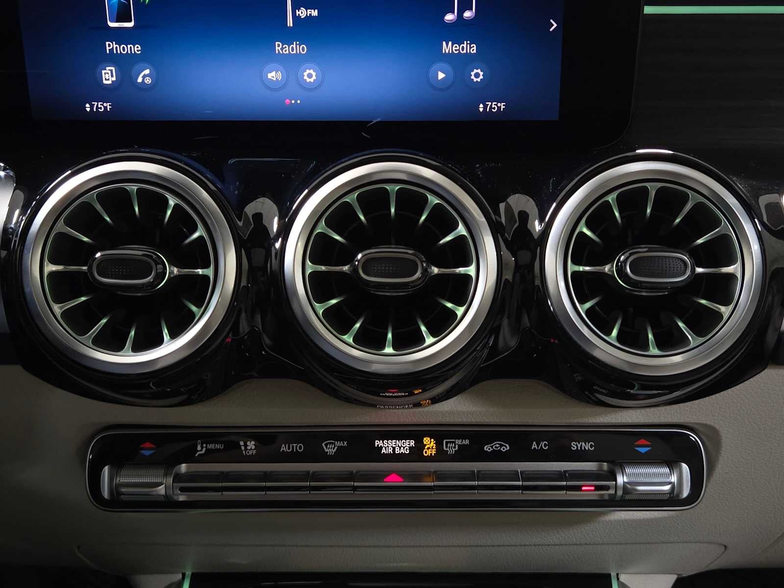 2026 Mercedes-Benz GLB 250 4MATIC® SUV