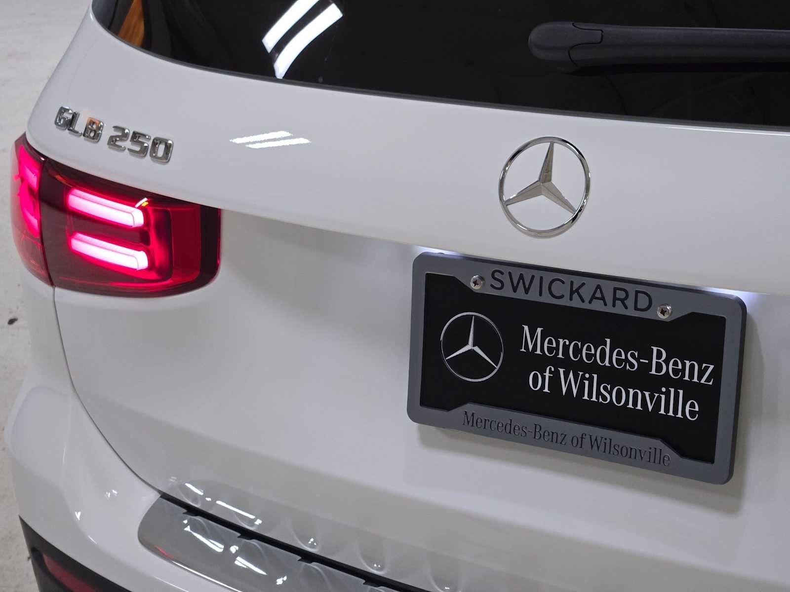 2026 Mercedes-Benz GLB 250 4MATIC® SUV
