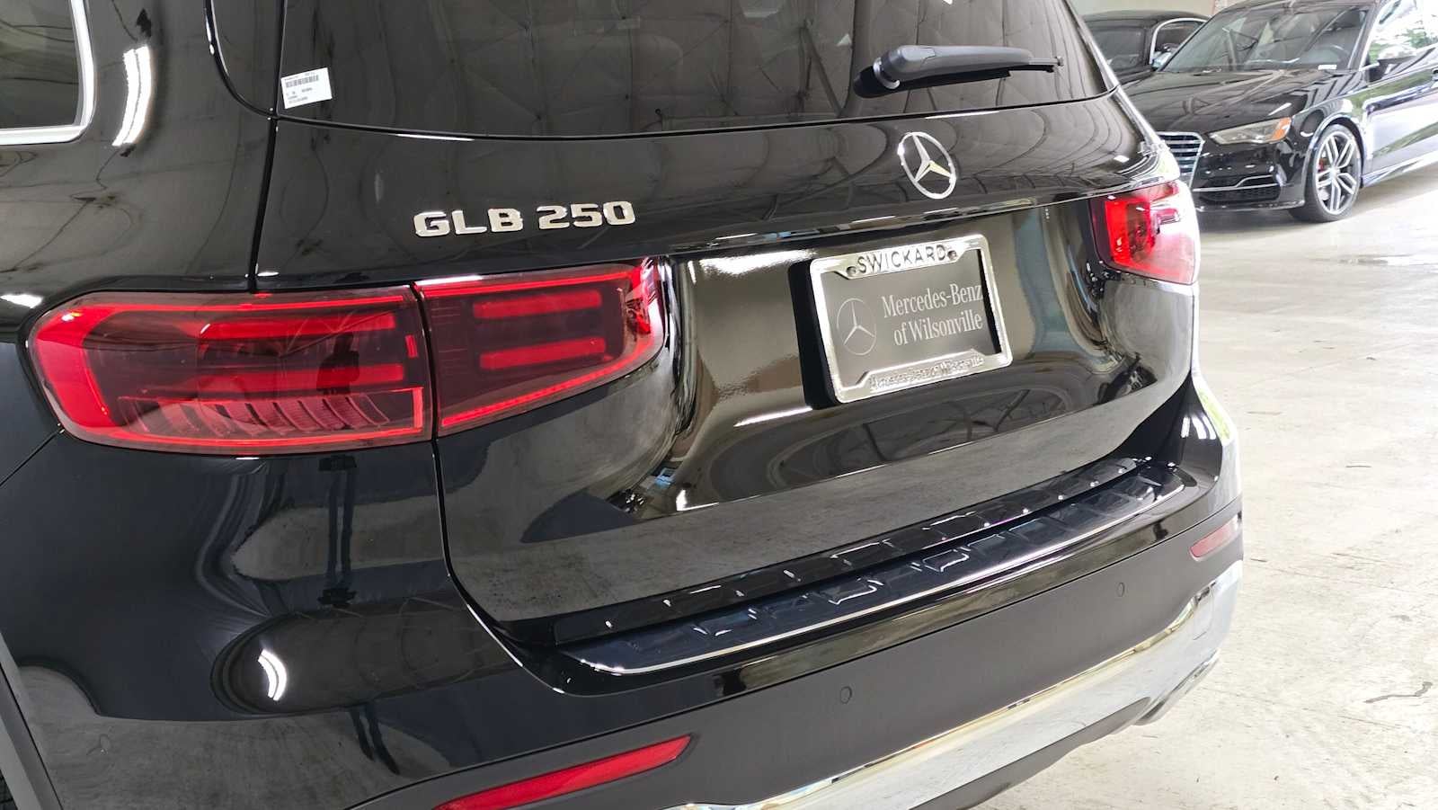 2026 Mercedes-Benz GLB 250 4MATIC® SUV