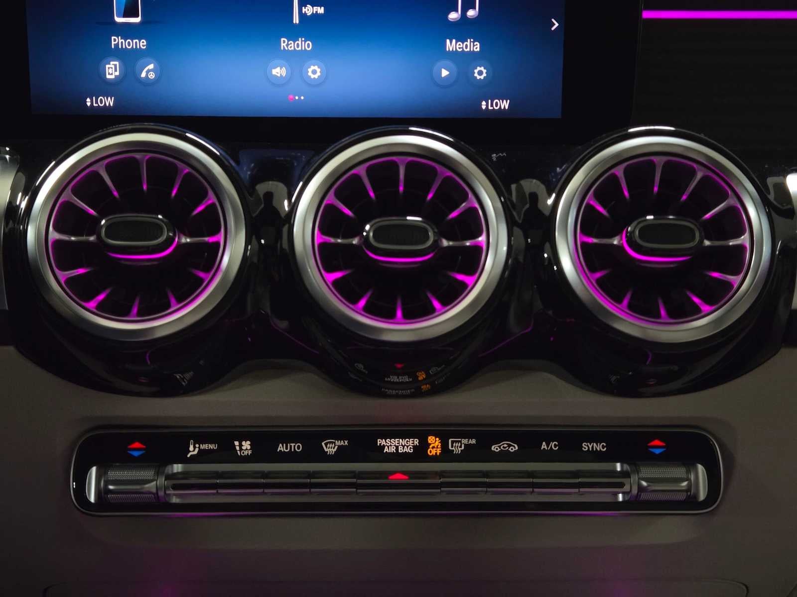 2026 Mercedes-Benz GLB 250 4MATIC® SUV
