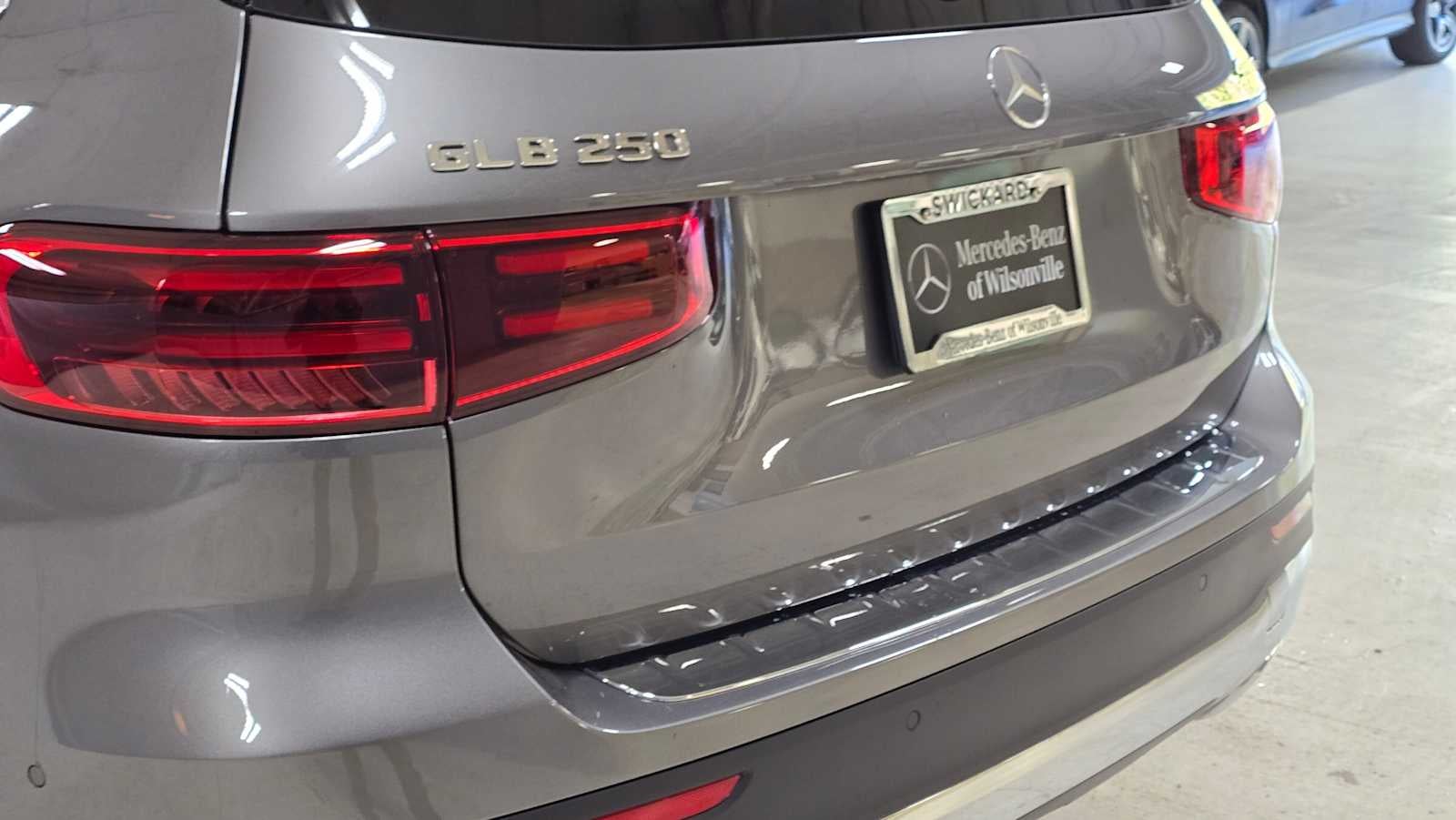 2026 Mercedes-Benz GLB 250 4MATIC® SUV