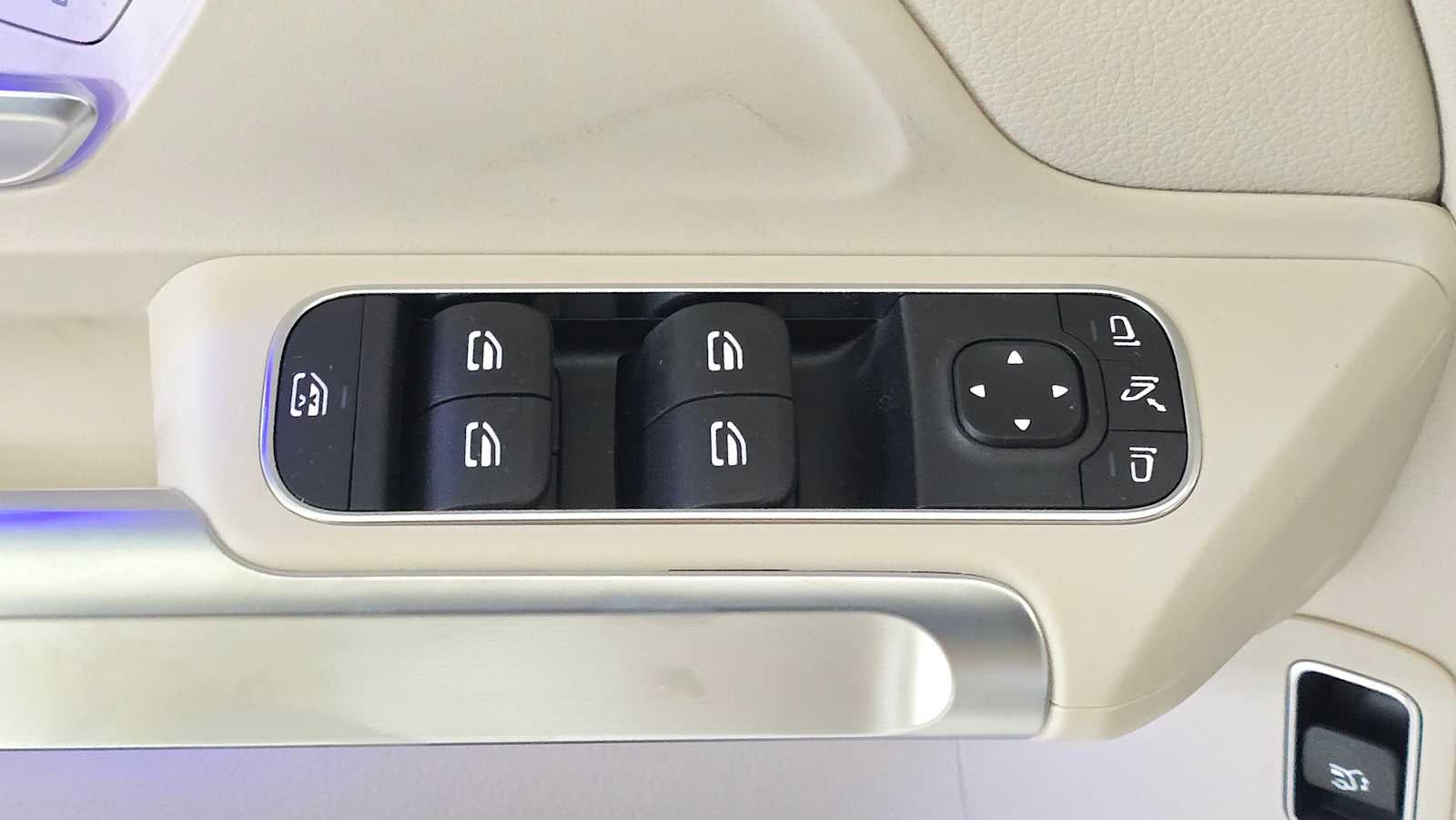 2026 Mercedes-Benz GLB 250 4MATIC® SUV