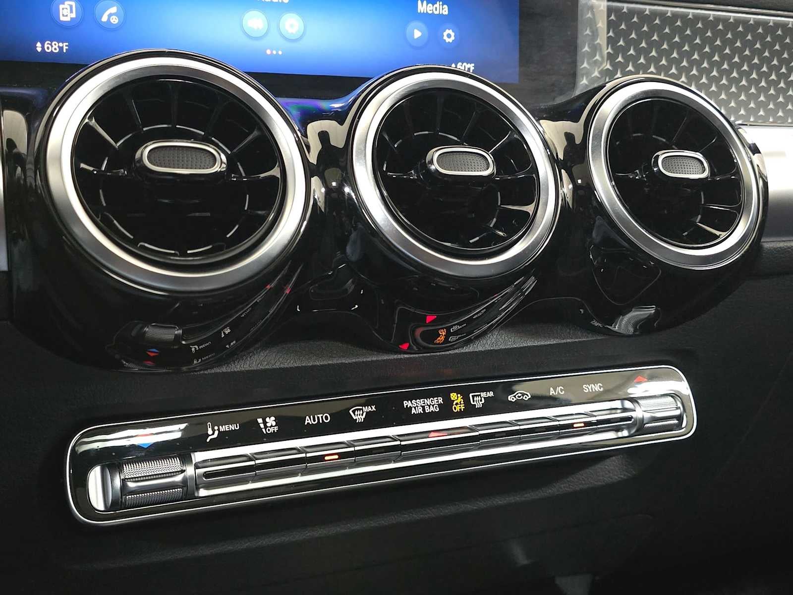 2026 Mercedes-Benz GLB 250 4MATIC® SUV