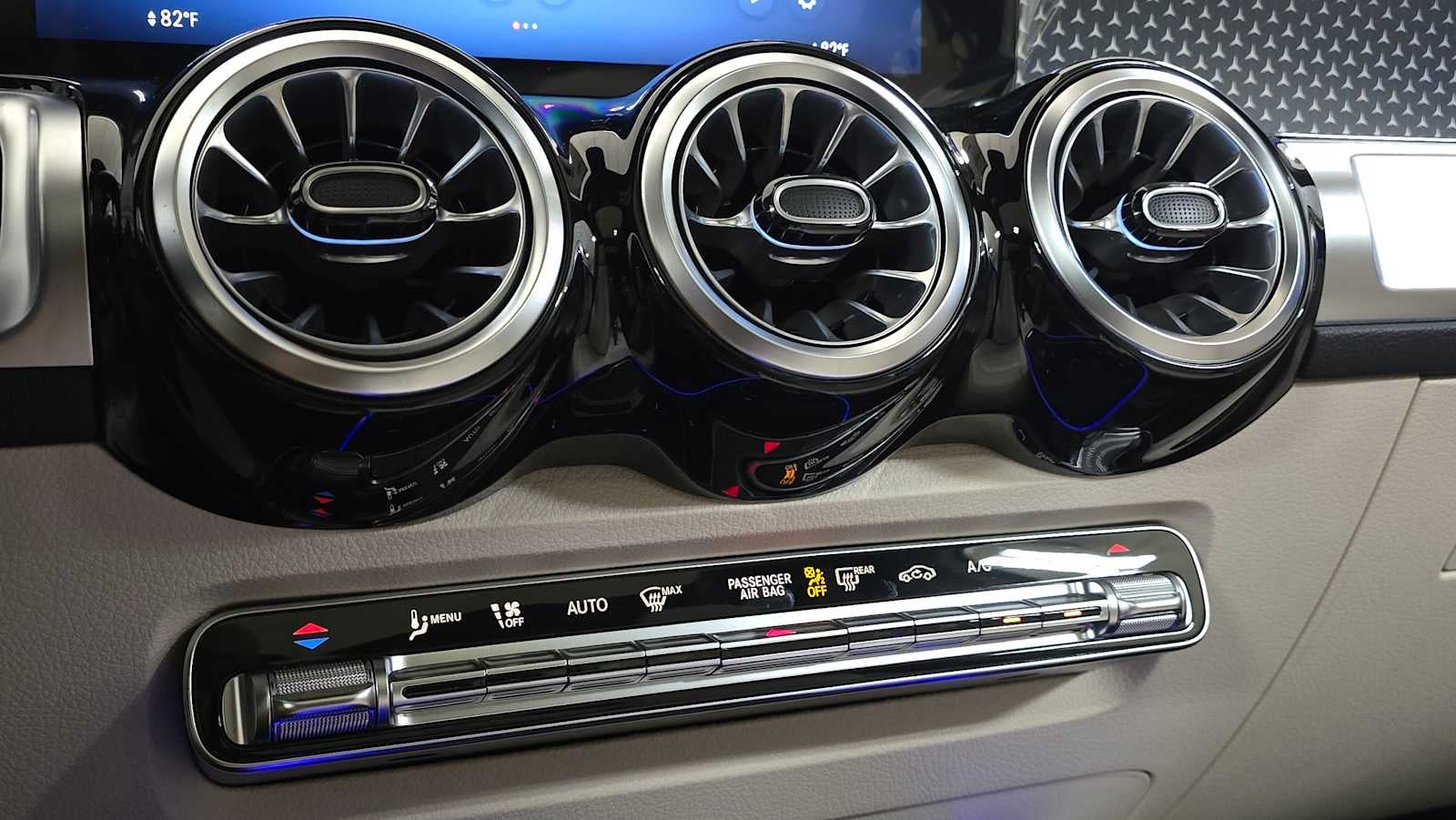 2026 Mercedes-Benz GLB 250 4MATIC® SUV