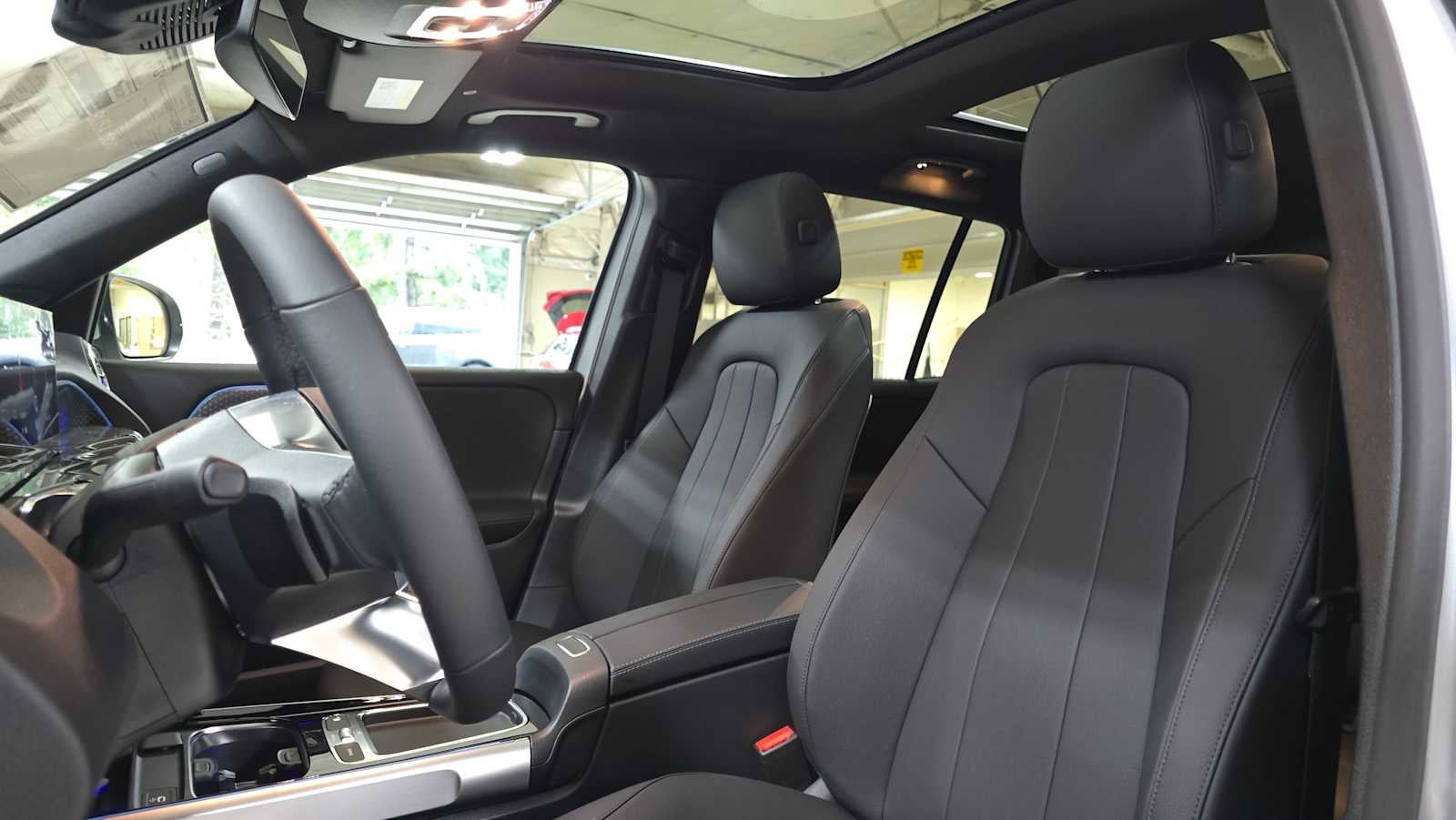 2026 Mercedes-Benz GLB 250 4MATIC® SUV