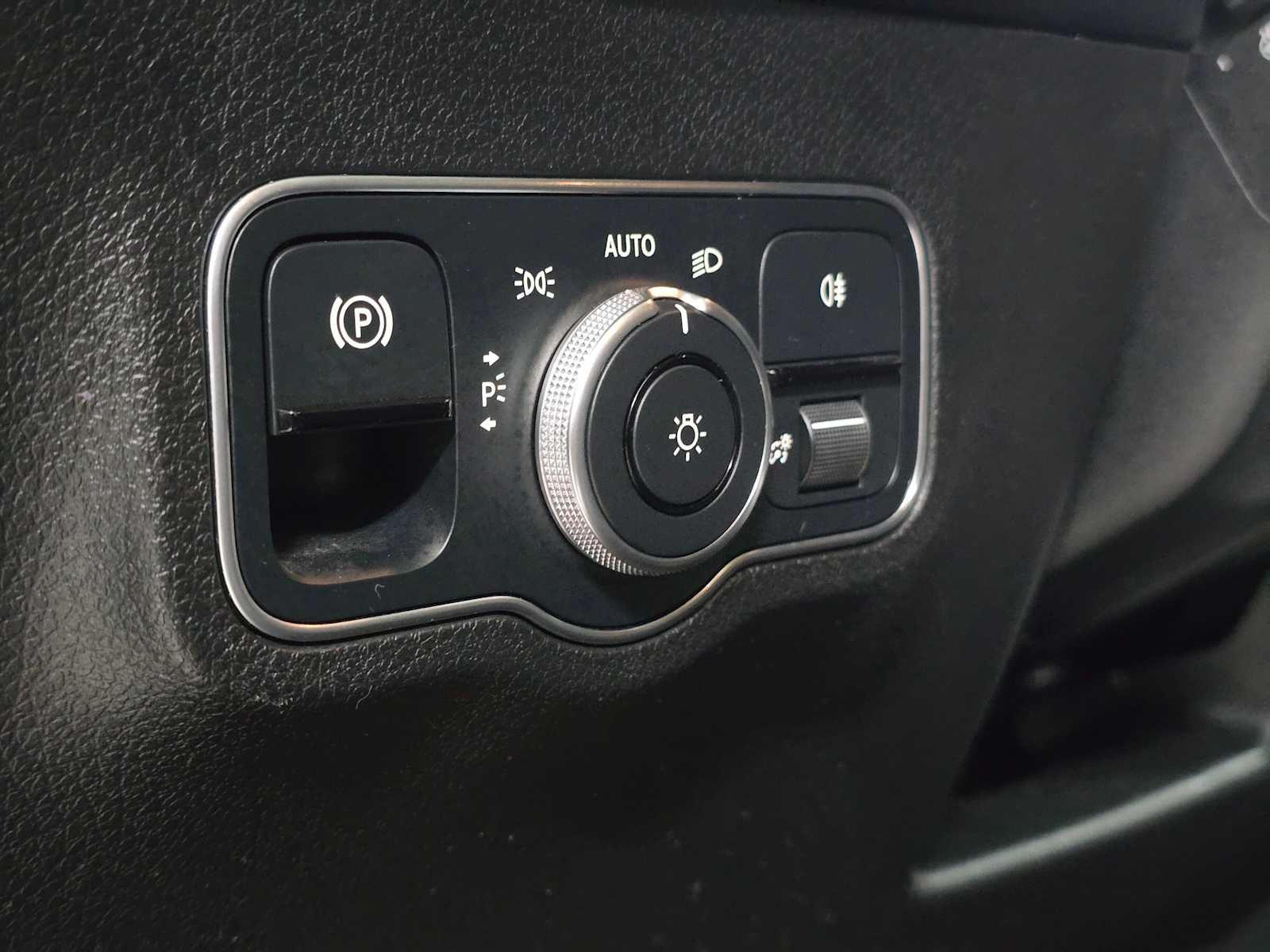 2023 Mercedes-Benz GLB 250 4MATIC® SUV