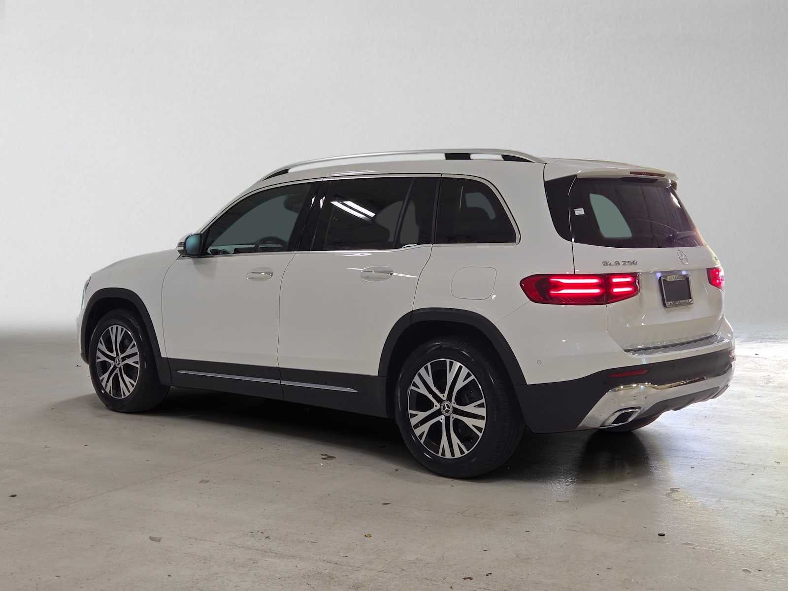 2024 Mercedes-Benz GLB 250 4MATIC® SUV