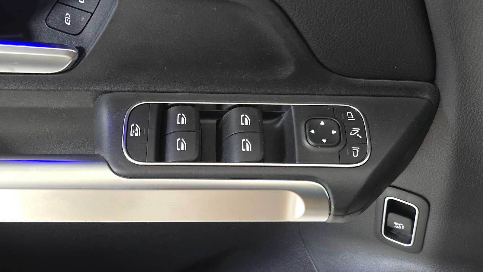 2026 Mercedes-Benz GLB 250 4MATIC® SUV