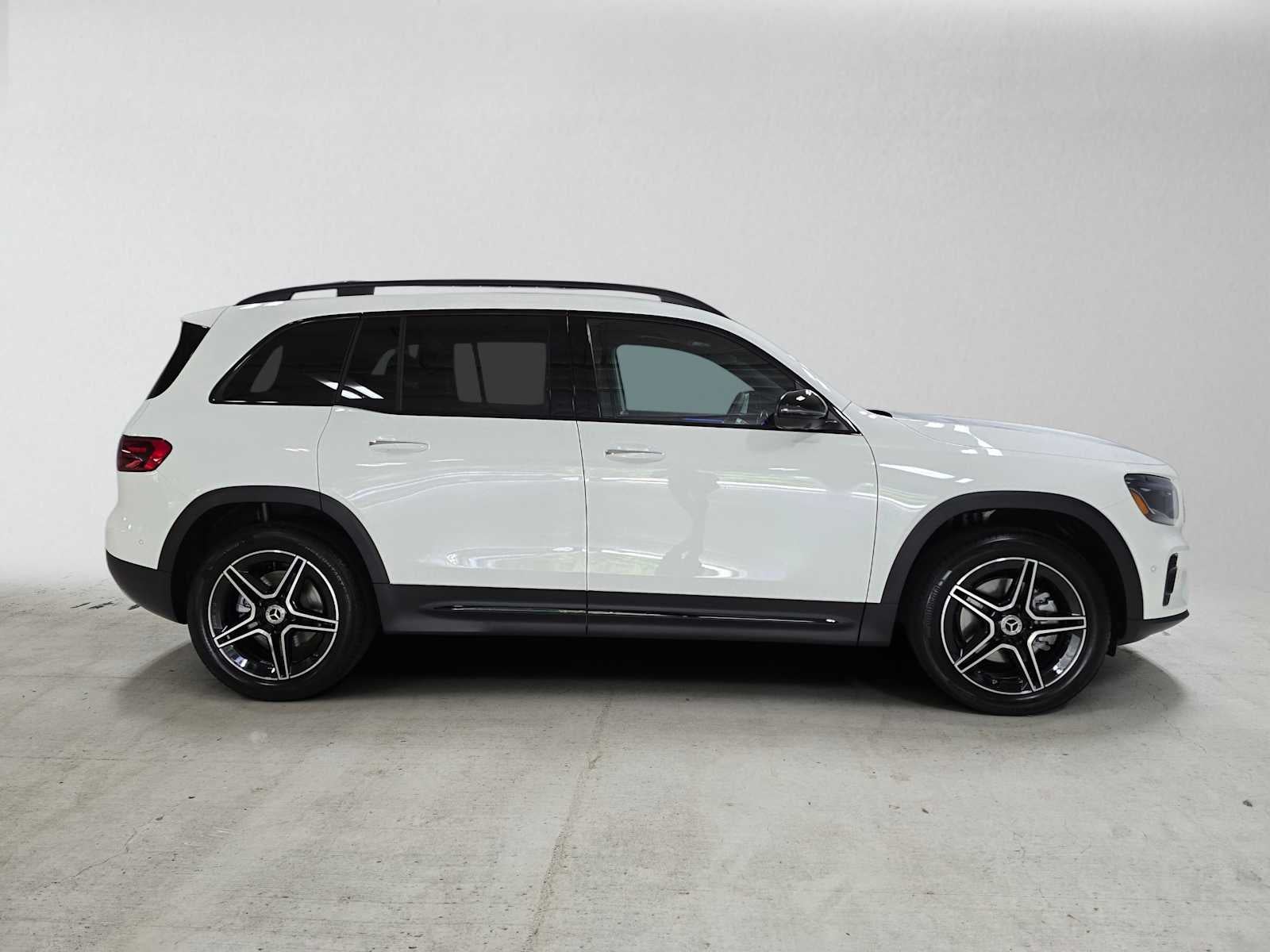 2026 Mercedes-Benz GLB 250 4MATIC® SUV