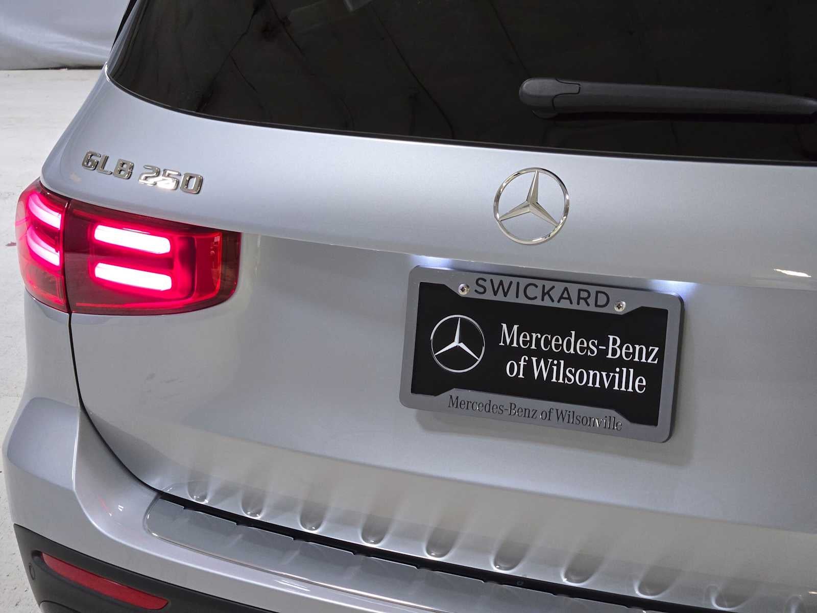 2026 Mercedes-Benz GLB 250 4MATIC® SUV