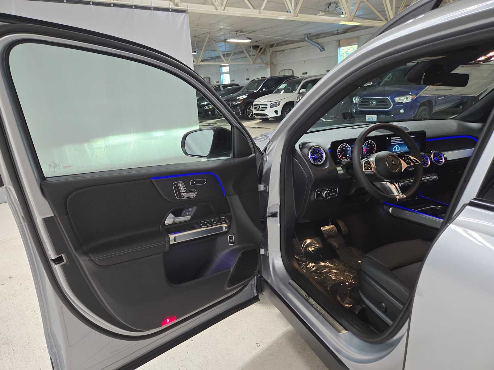 2026 Mercedes-Benz GLB 250 4MATIC® SUV