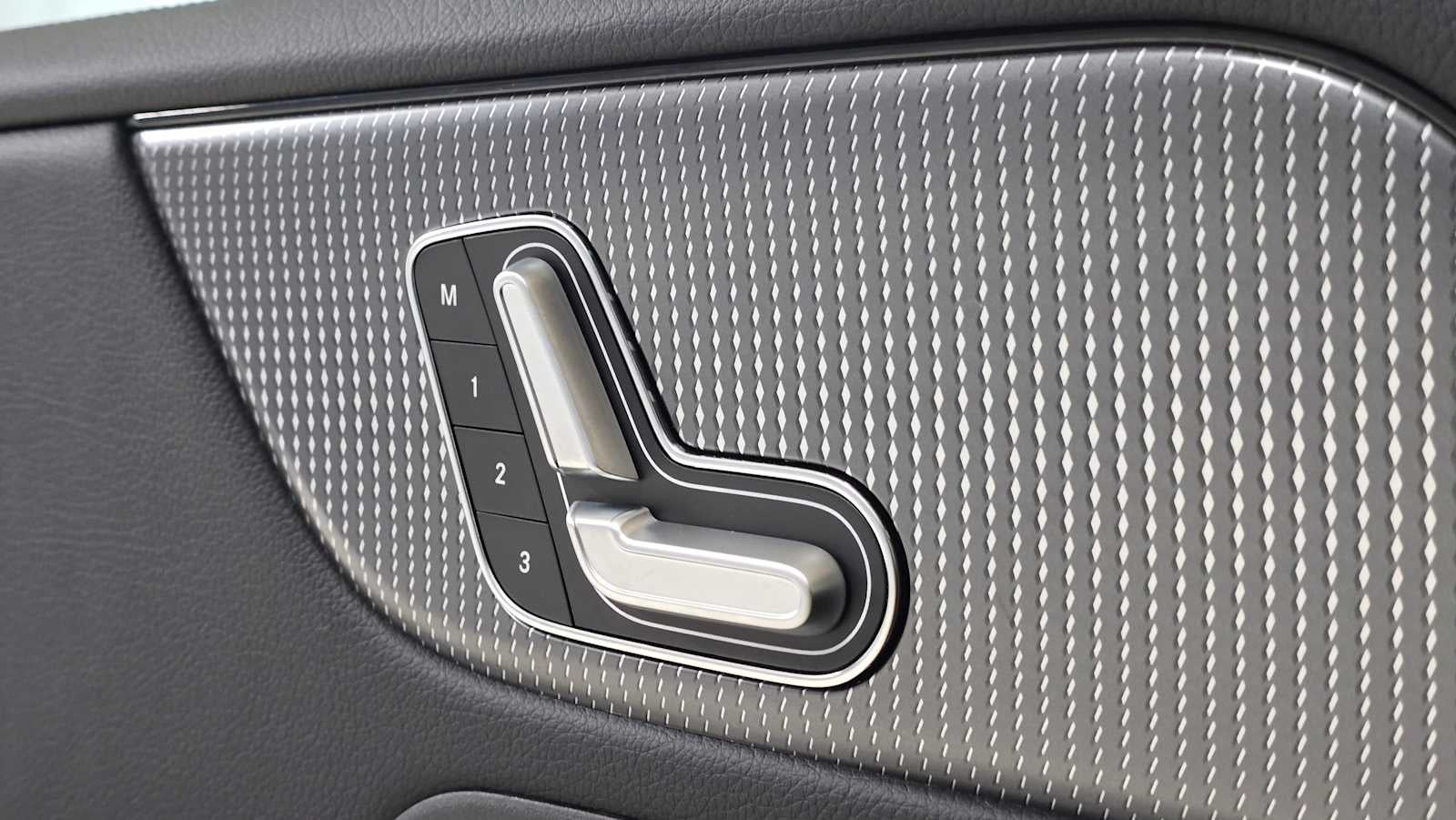 2023 Mercedes-Benz GLB GLB 250