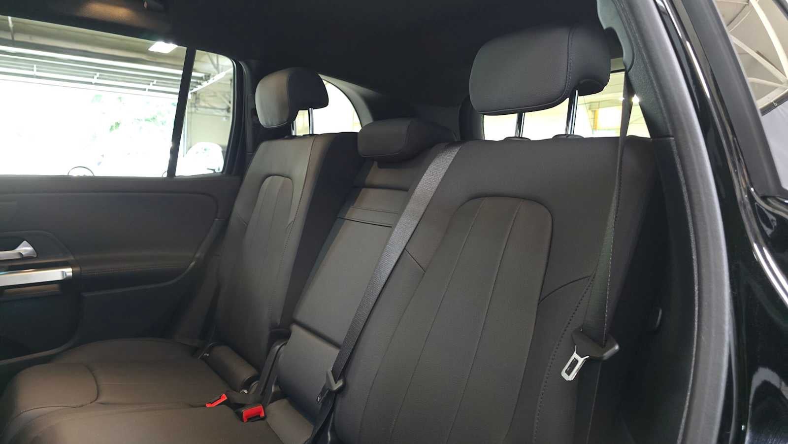 2026 Mercedes-Benz GLB 250 4MATIC® SUV