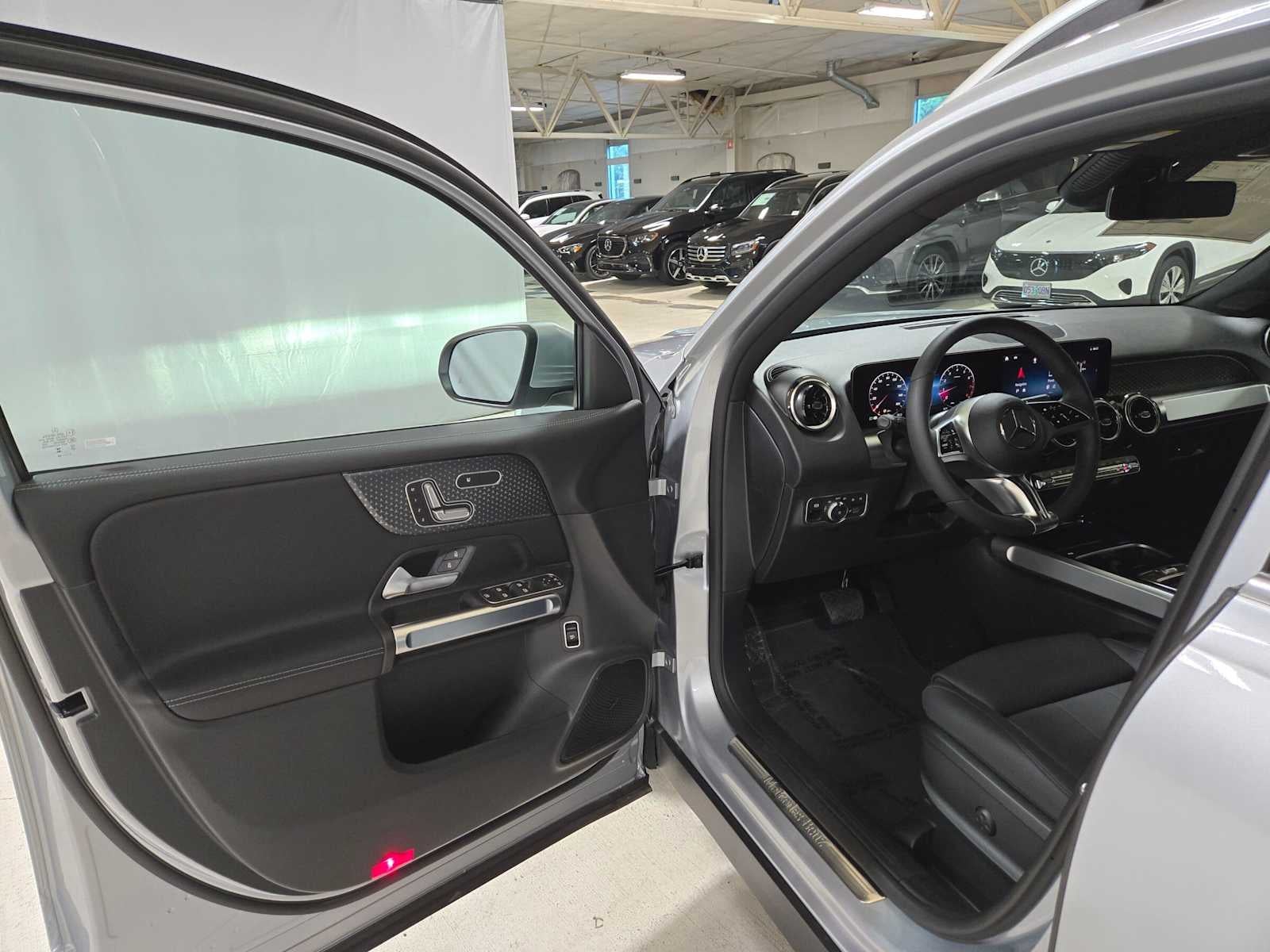 2026 Mercedes-Benz GLB 250 4MATIC® SUV