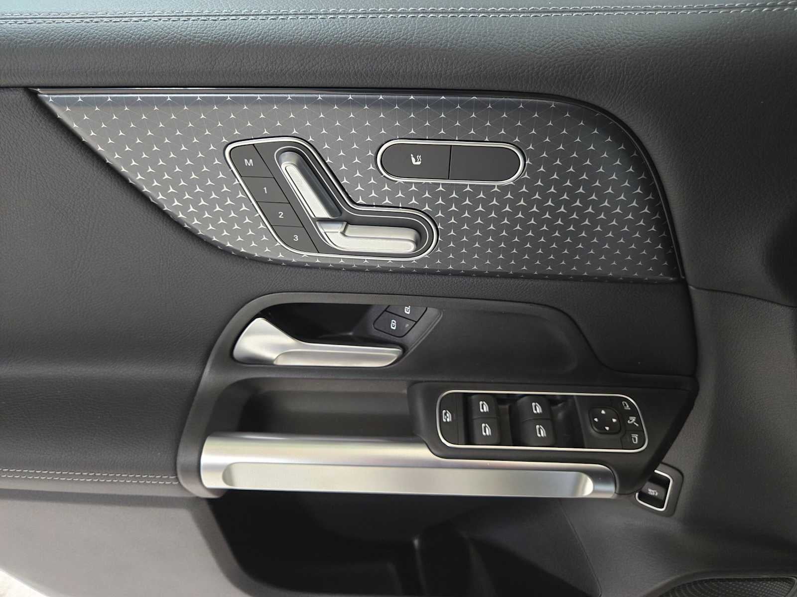 2026 Mercedes-Benz GLB 250 4MATIC® SUV