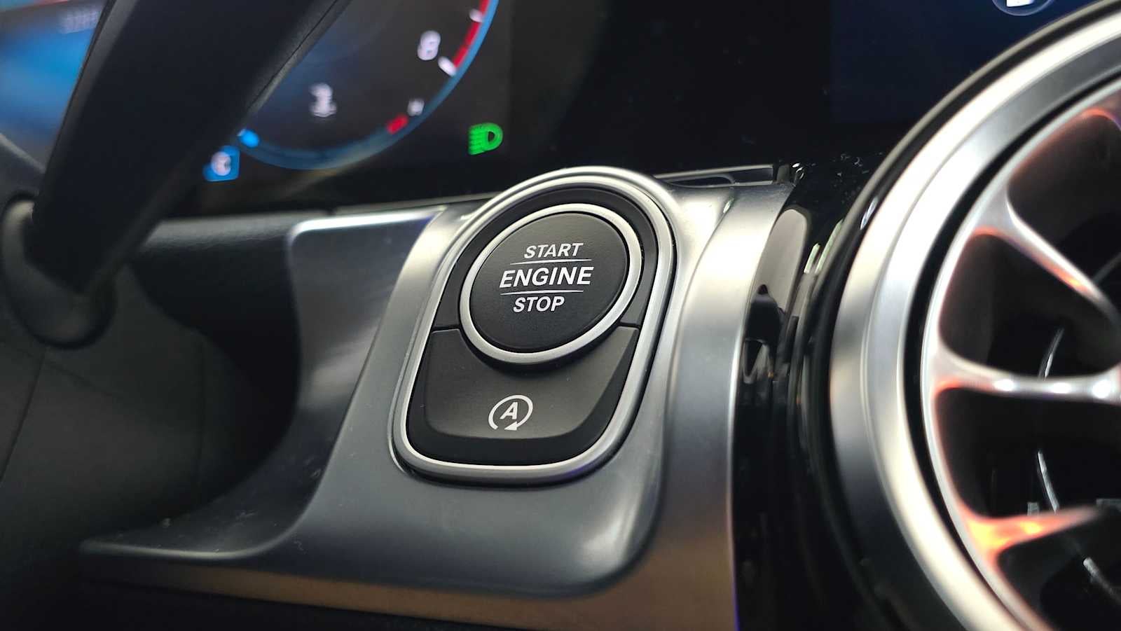 2023 Mercedes-Benz GLB 250 4MATIC® SUV