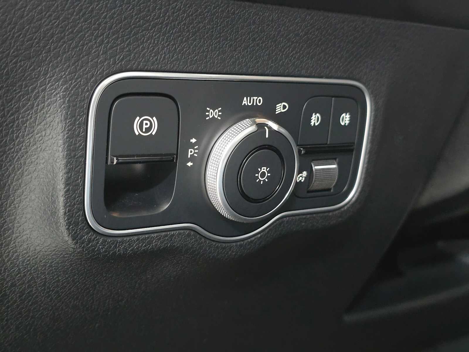 2024 Mercedes-Benz GLB 250 4MATIC® SUV