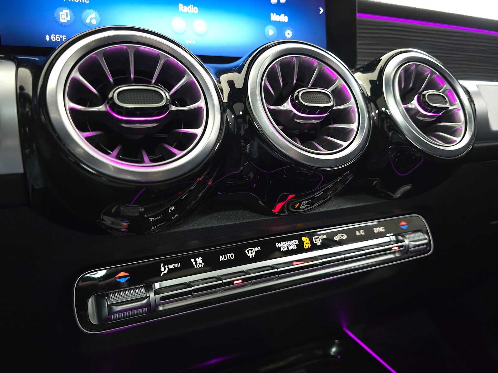 2024 Mercedes-Benz GLB 250 4MATIC® SUV
