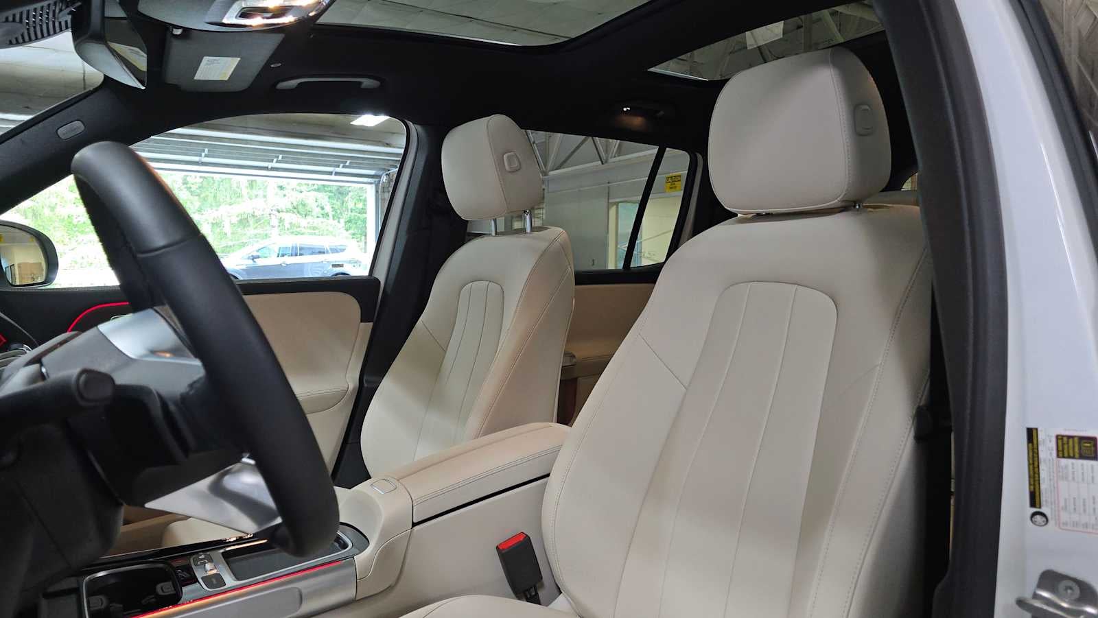 2026 Mercedes-Benz GLB 250 4MATIC® SUV